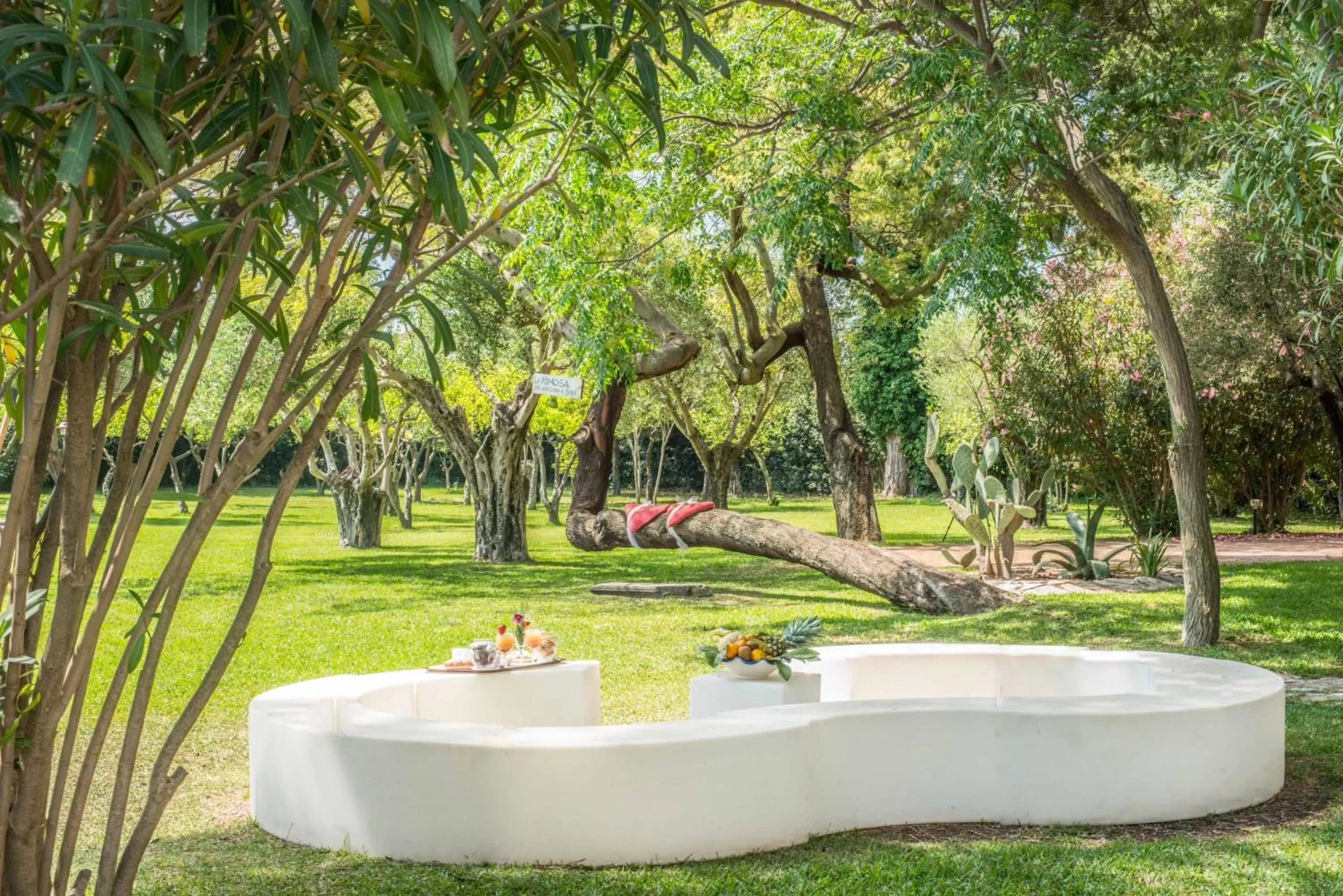 Garden in Grand Hotel Paestum
