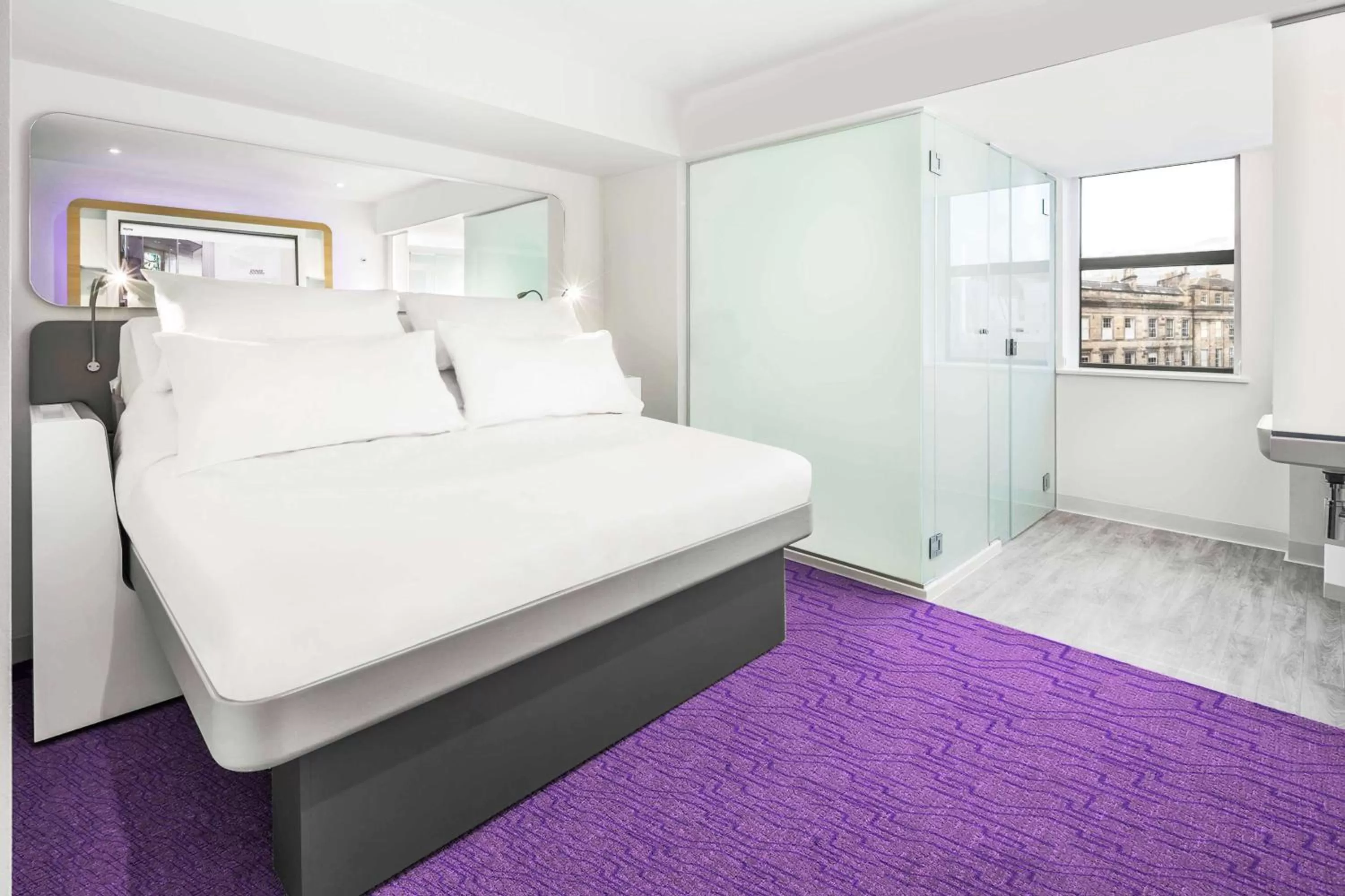 Shower, Bed in YOTEL Edinburgh