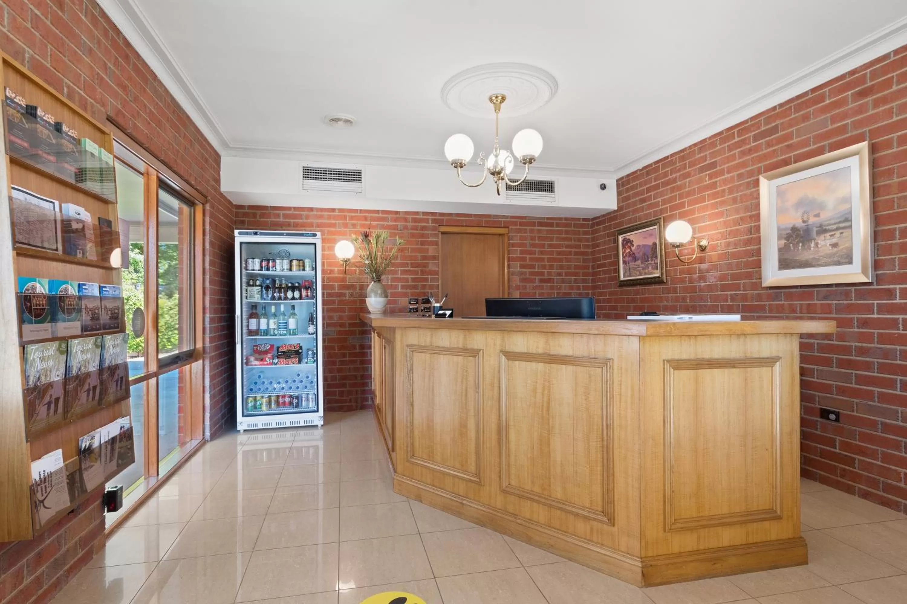 Lobby or reception in Burke And Wills Motor Inn Swan Hill