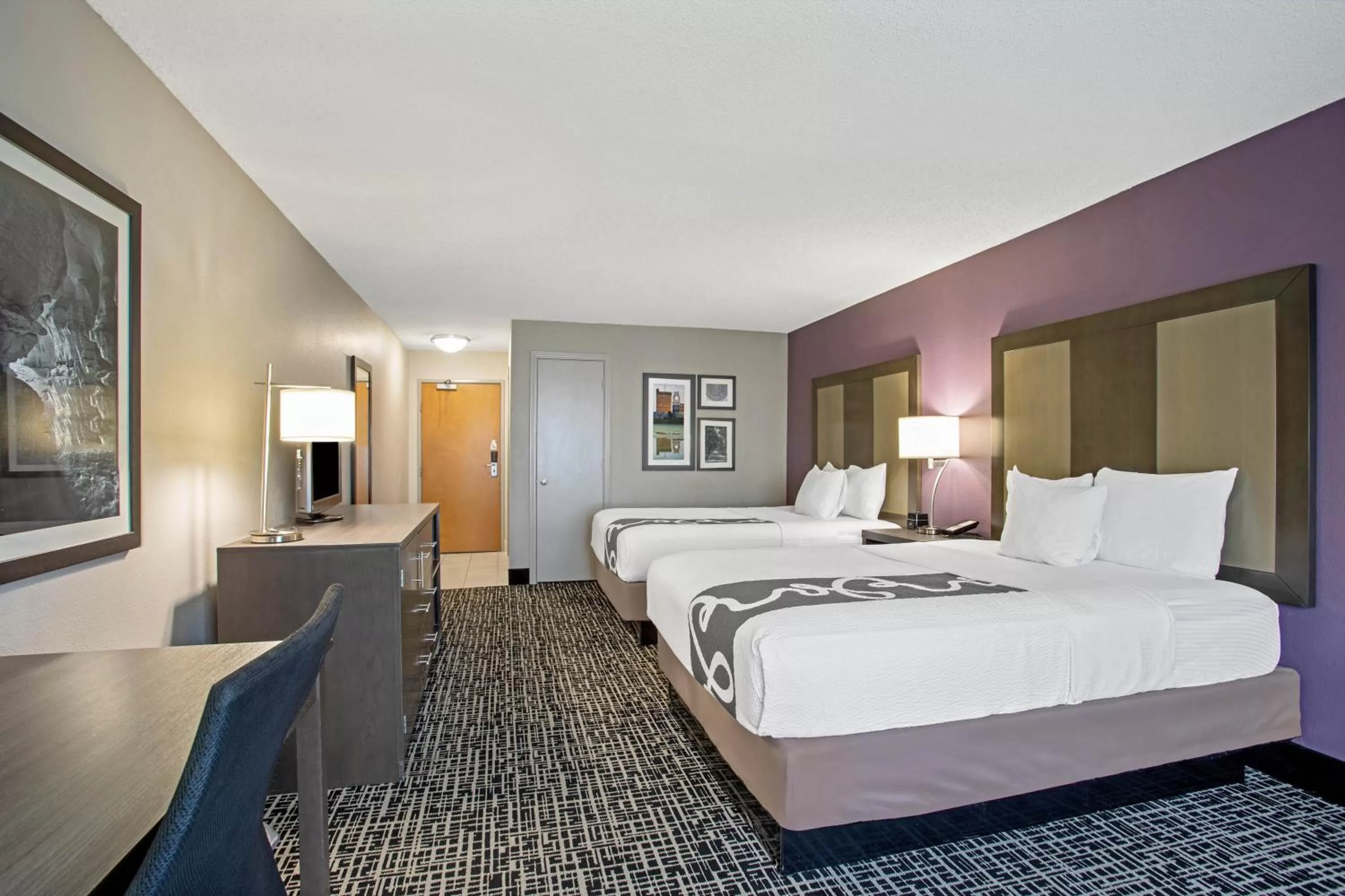 Bed in La Quinta by Wyndham Hopkinsville