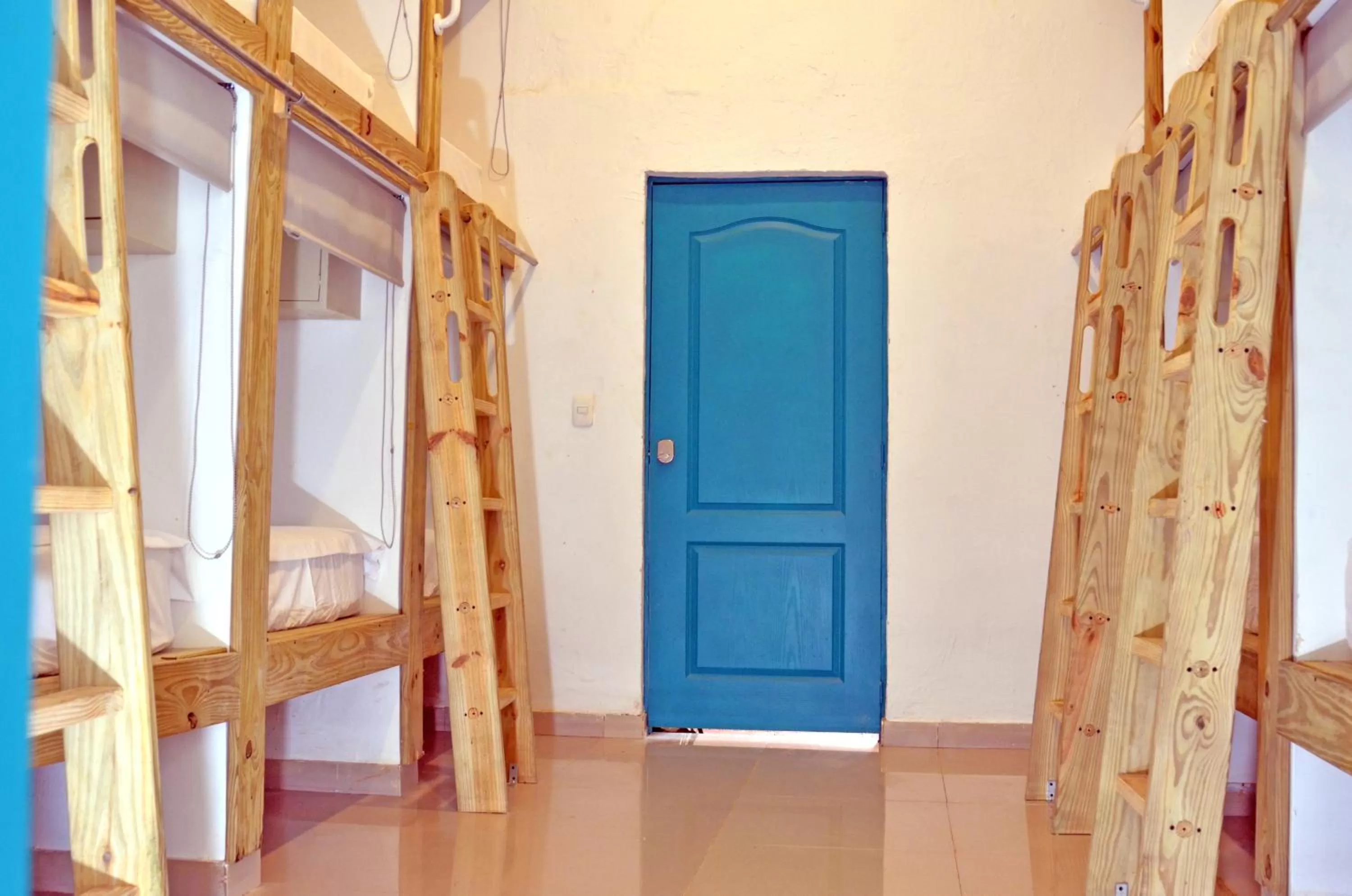 Facade/entrance in Faro de Alejandría Hostel