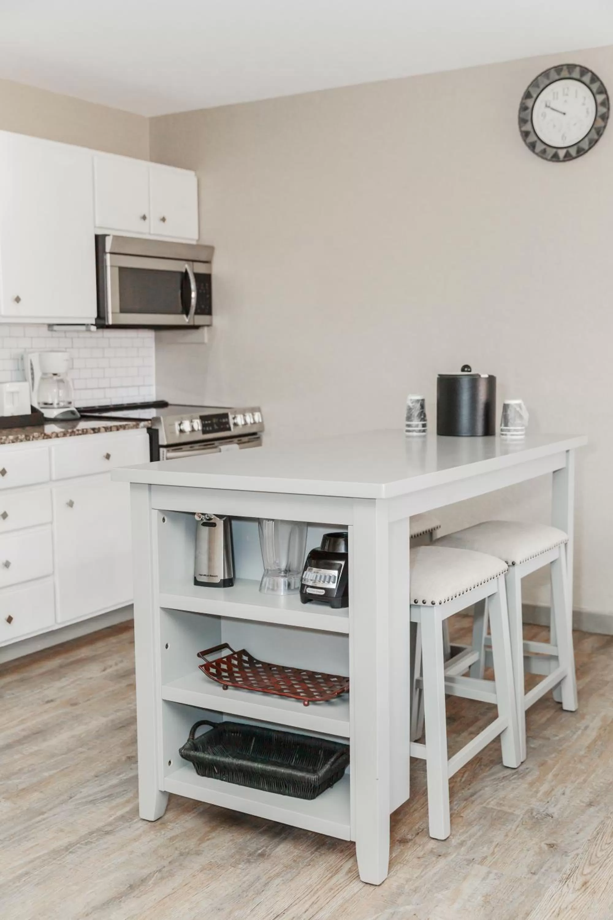 Kitchen or kitchenette in Aarchway Inn