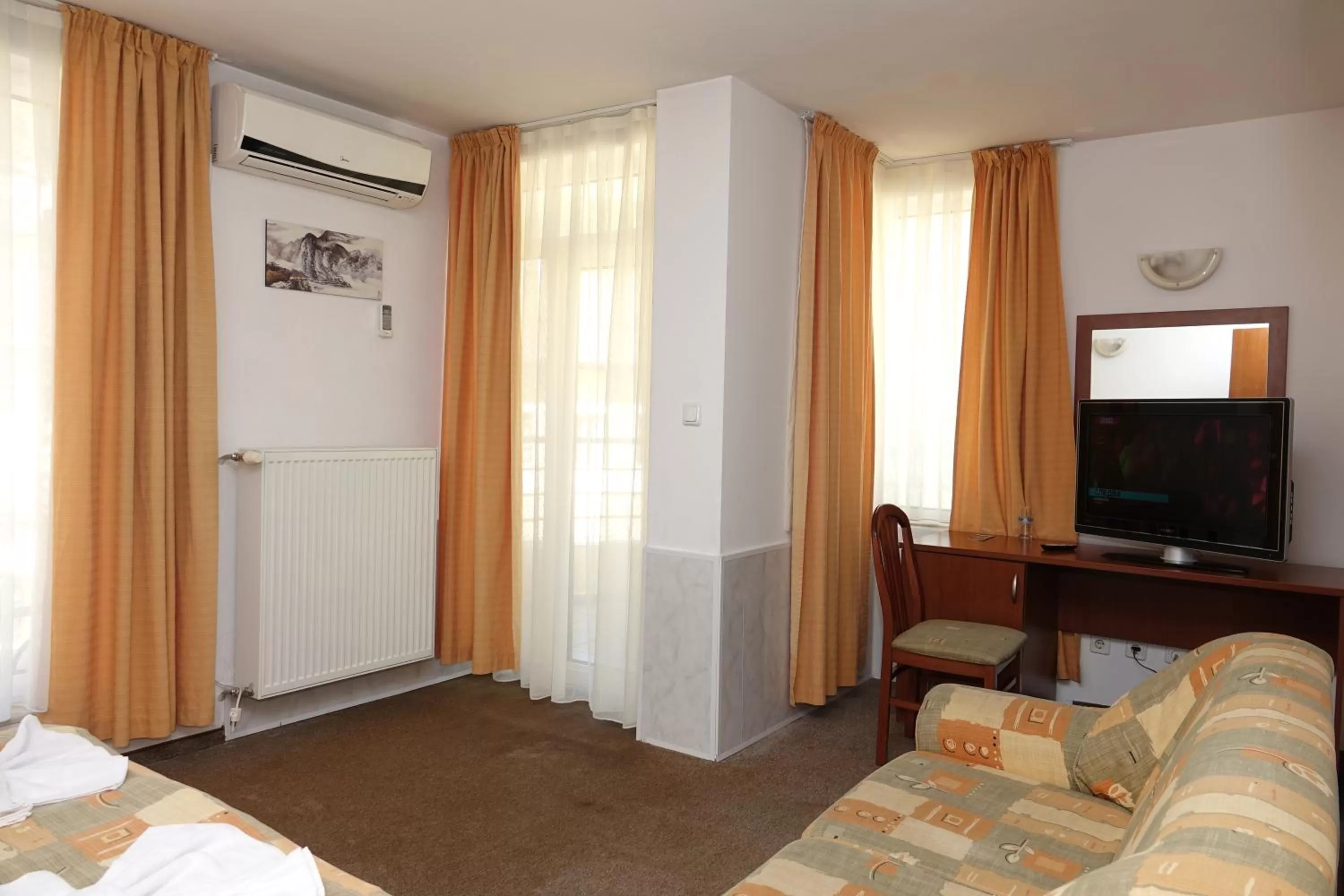 Deluxe Double Room with Balcony in Hotel Elit