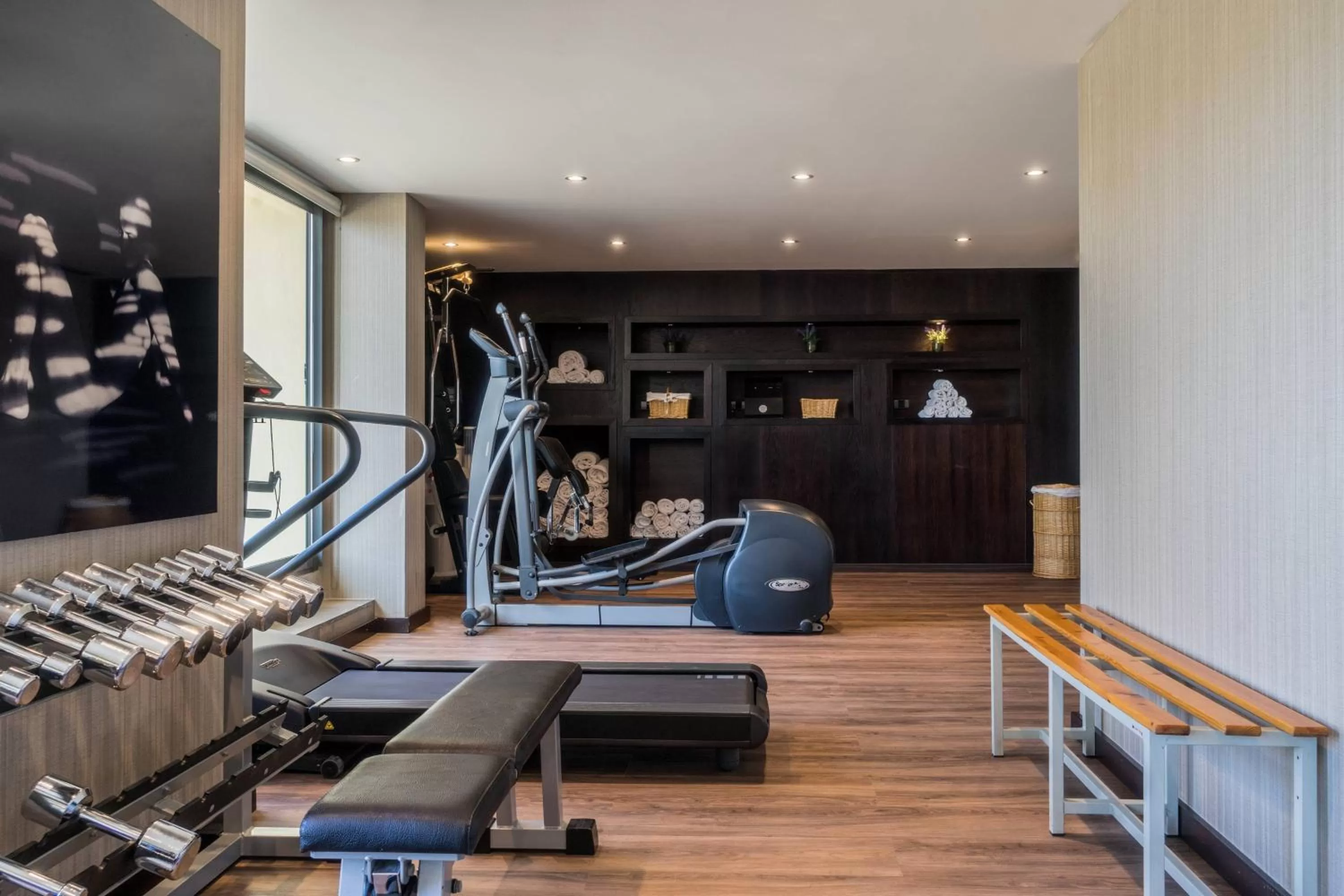 Fitness centre/facilities in AC Hotel Valencia by Marriott