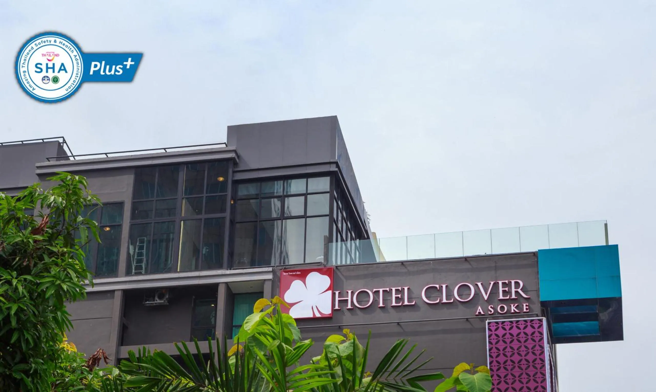 Property building in Hotel Clover Asoke - SHA Extra Plus