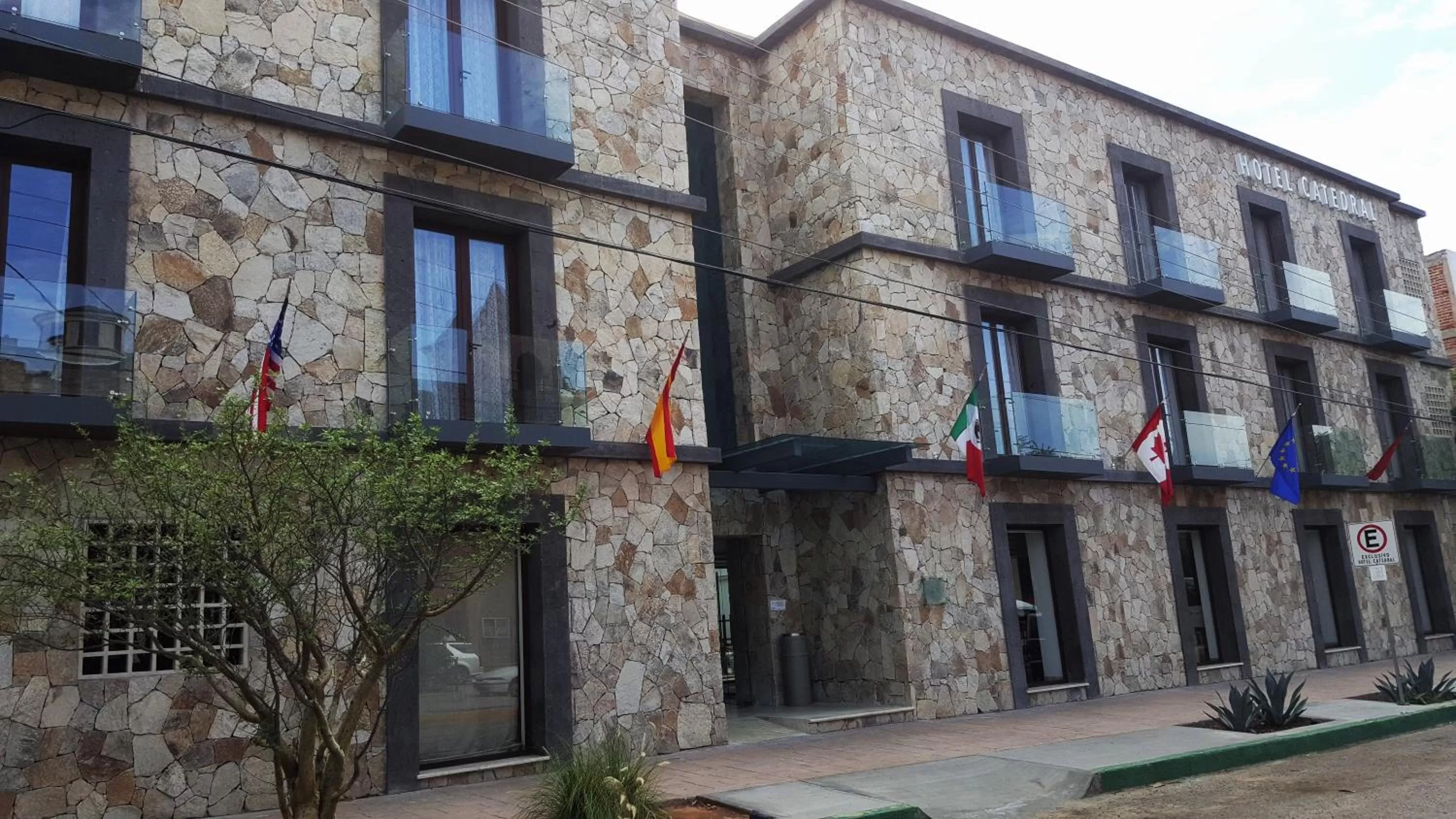 Facade/entrance in Hotel Catedral La Paz