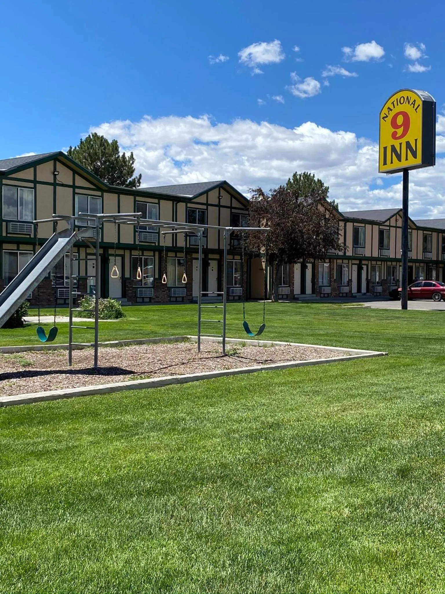 Property building in National 9 Inn Price