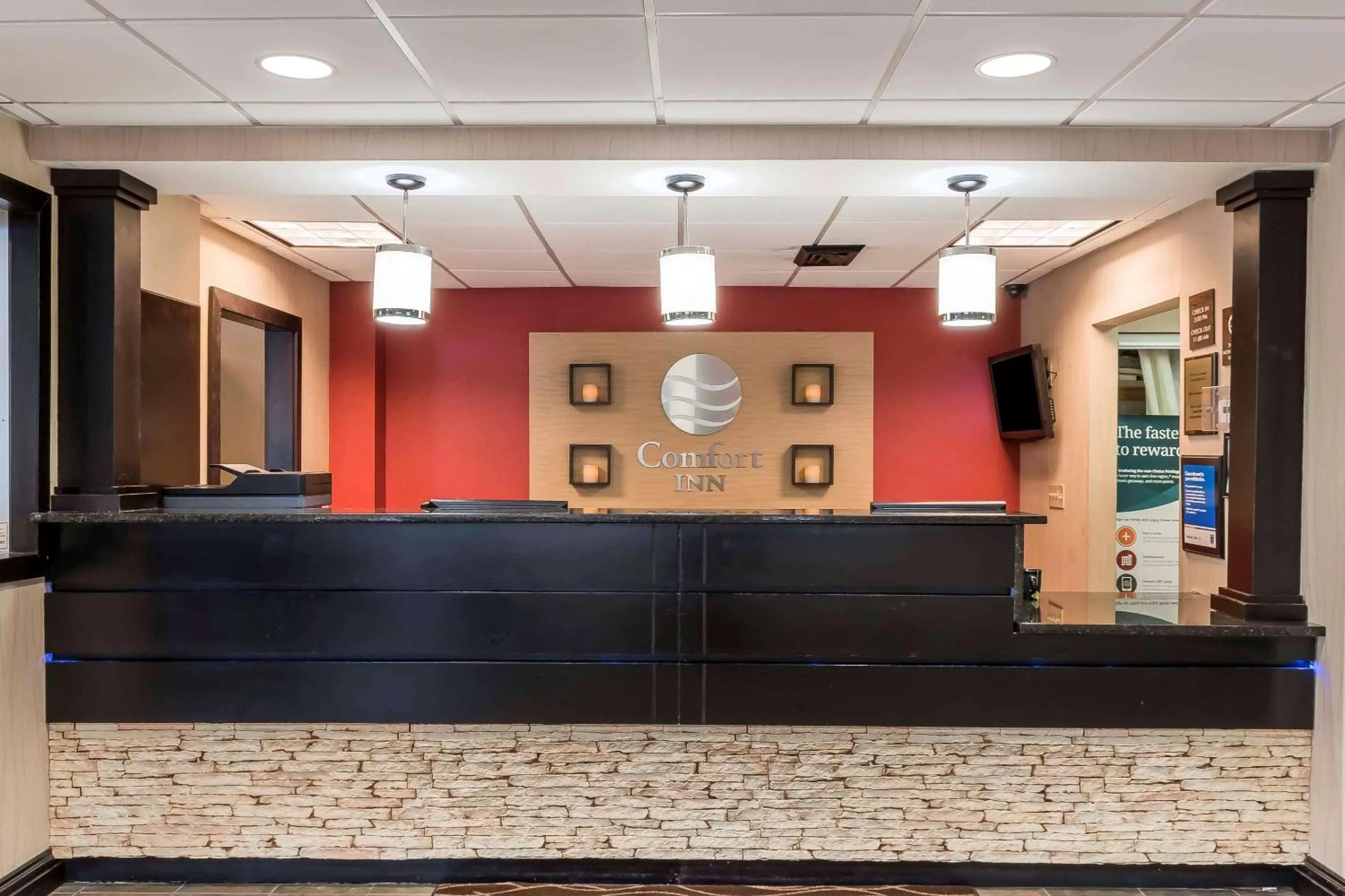 Lobby or reception in Comfort Inn - Pocono Mountains