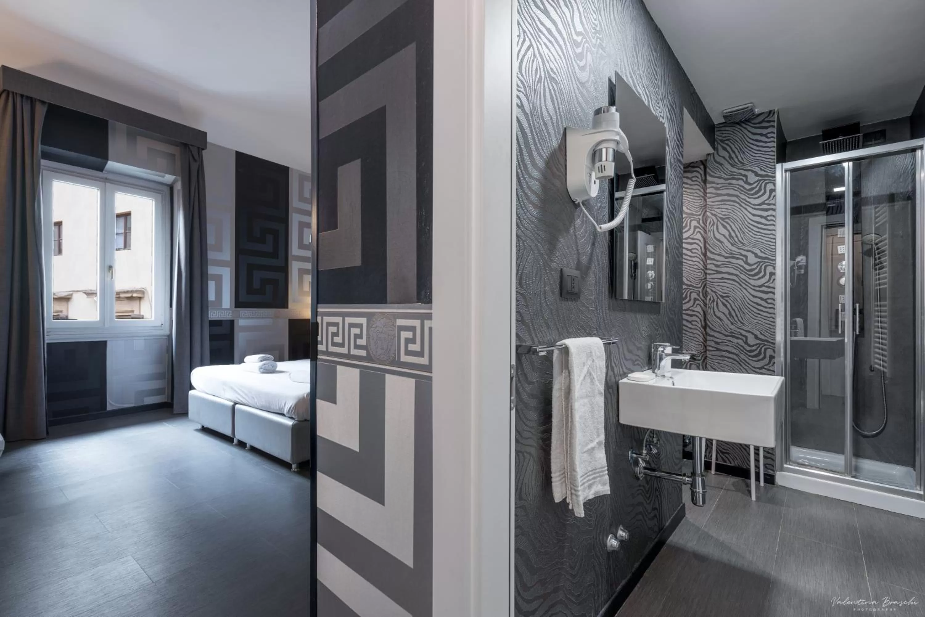 Bathroom in Hotel Spagna