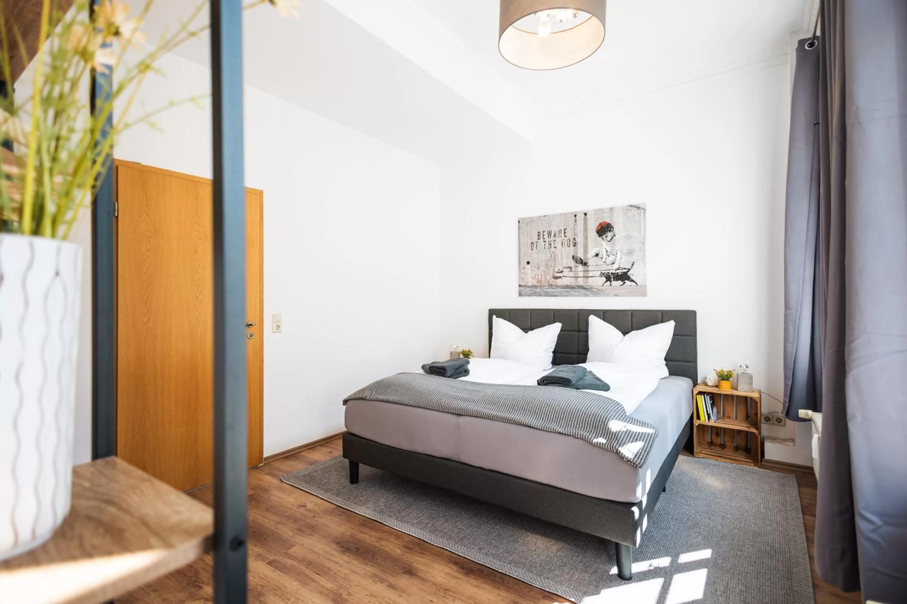 Bed in Apartments an der Oper - Innenstadt - Zentral - Küche - Wifi - Powered by Ko-Living