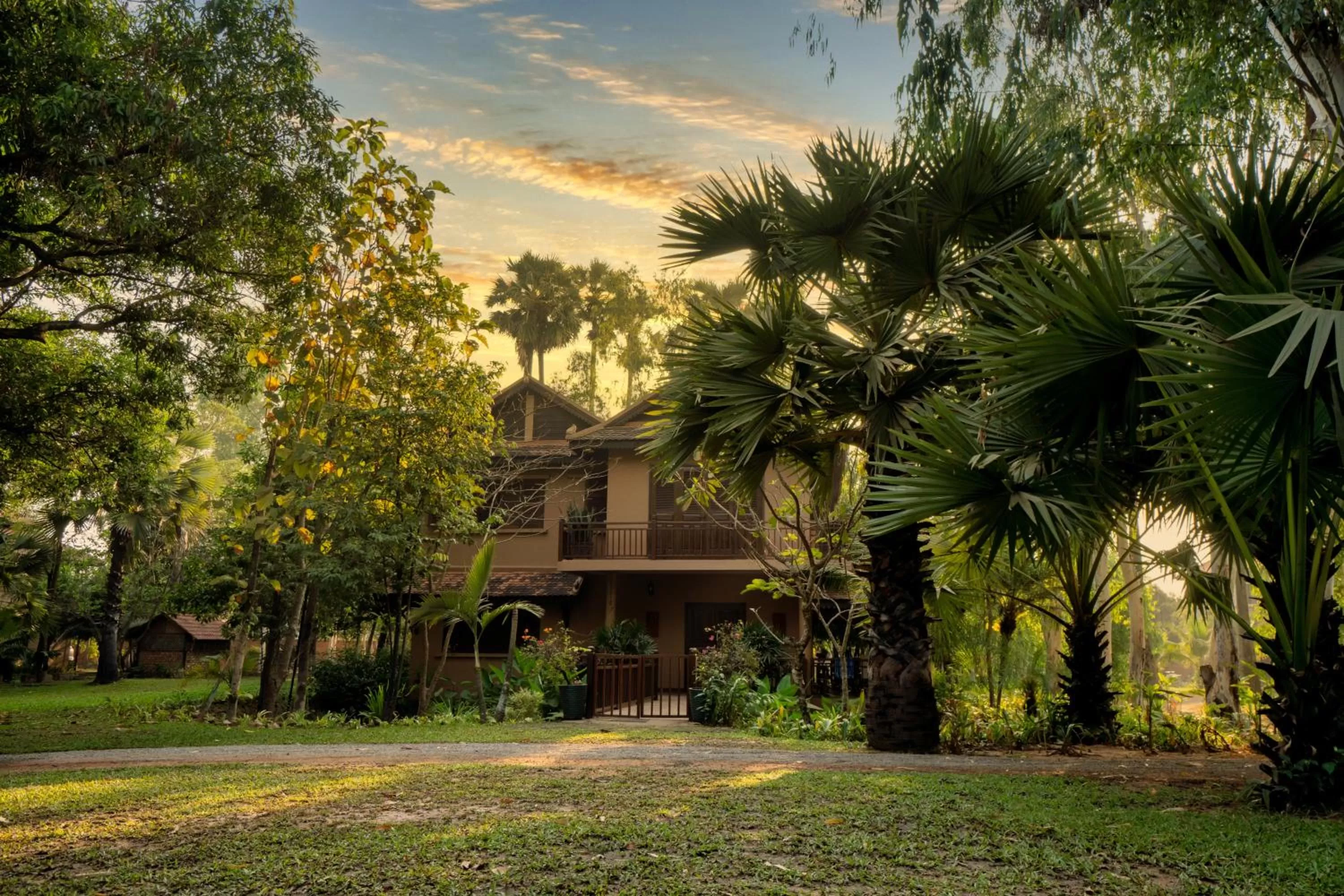 Property building in Mane Family Vacation