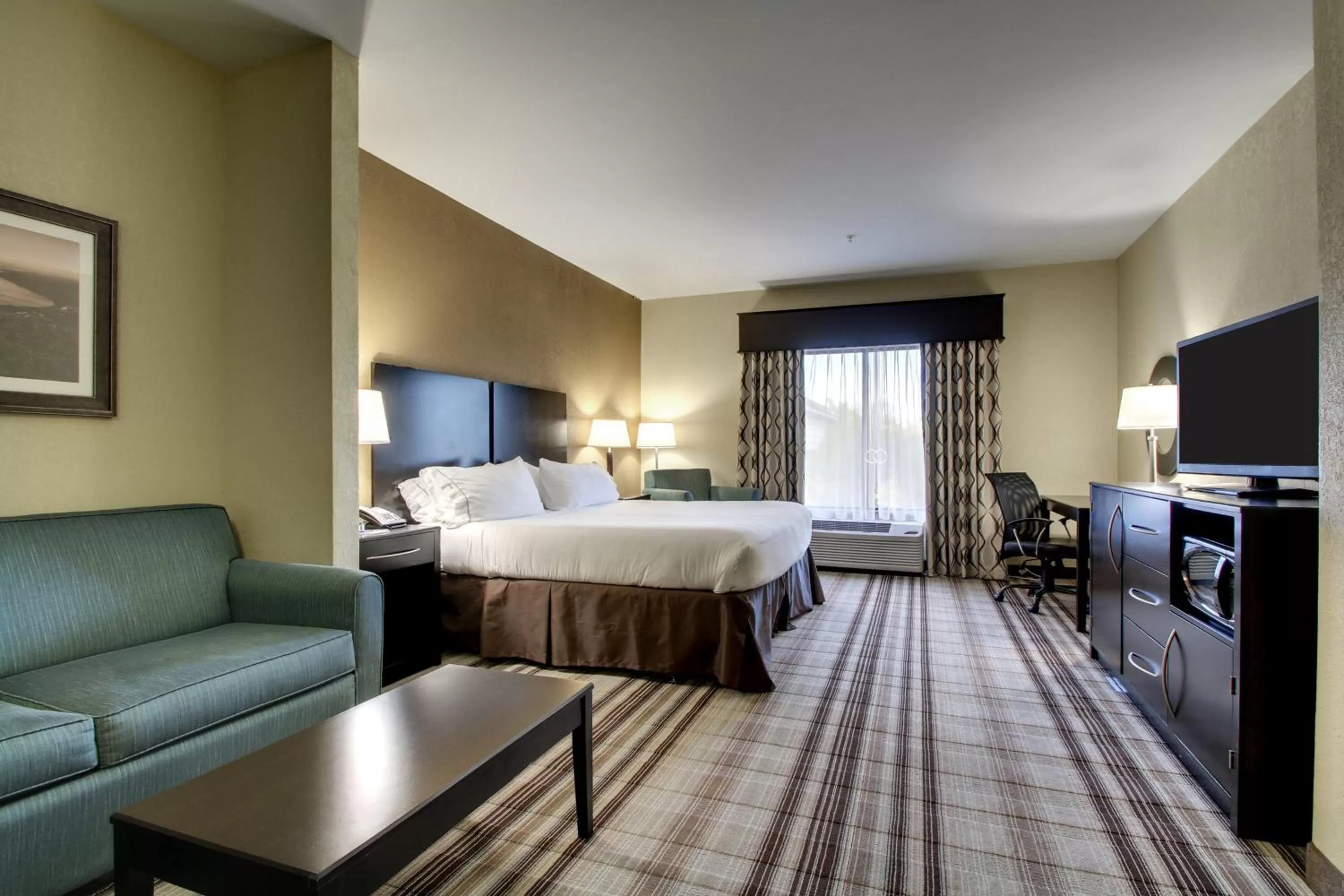 Bedroom, Bed in Holiday Inn Express Natchez South West by IHG