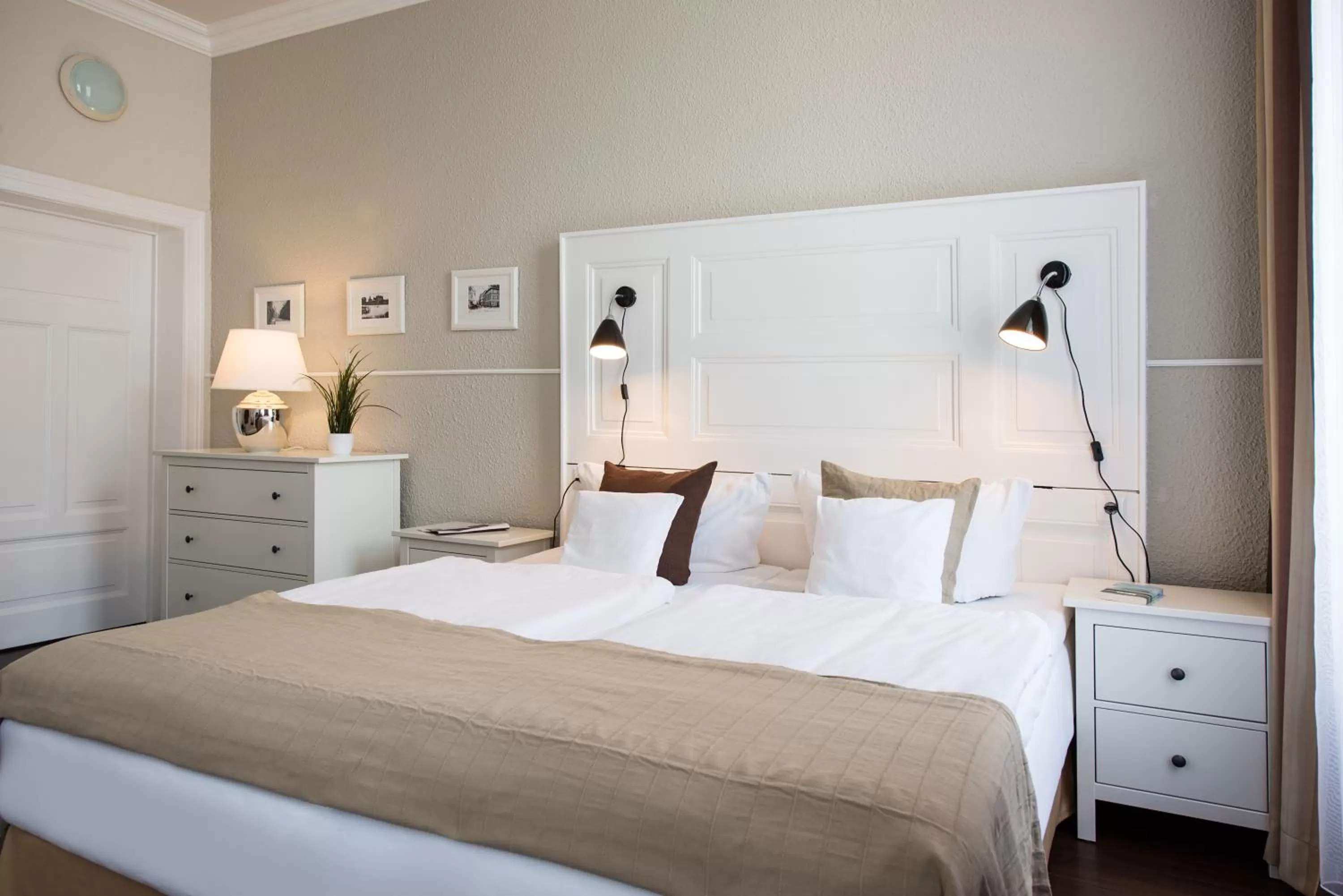 Bed in Hotel Stralsund