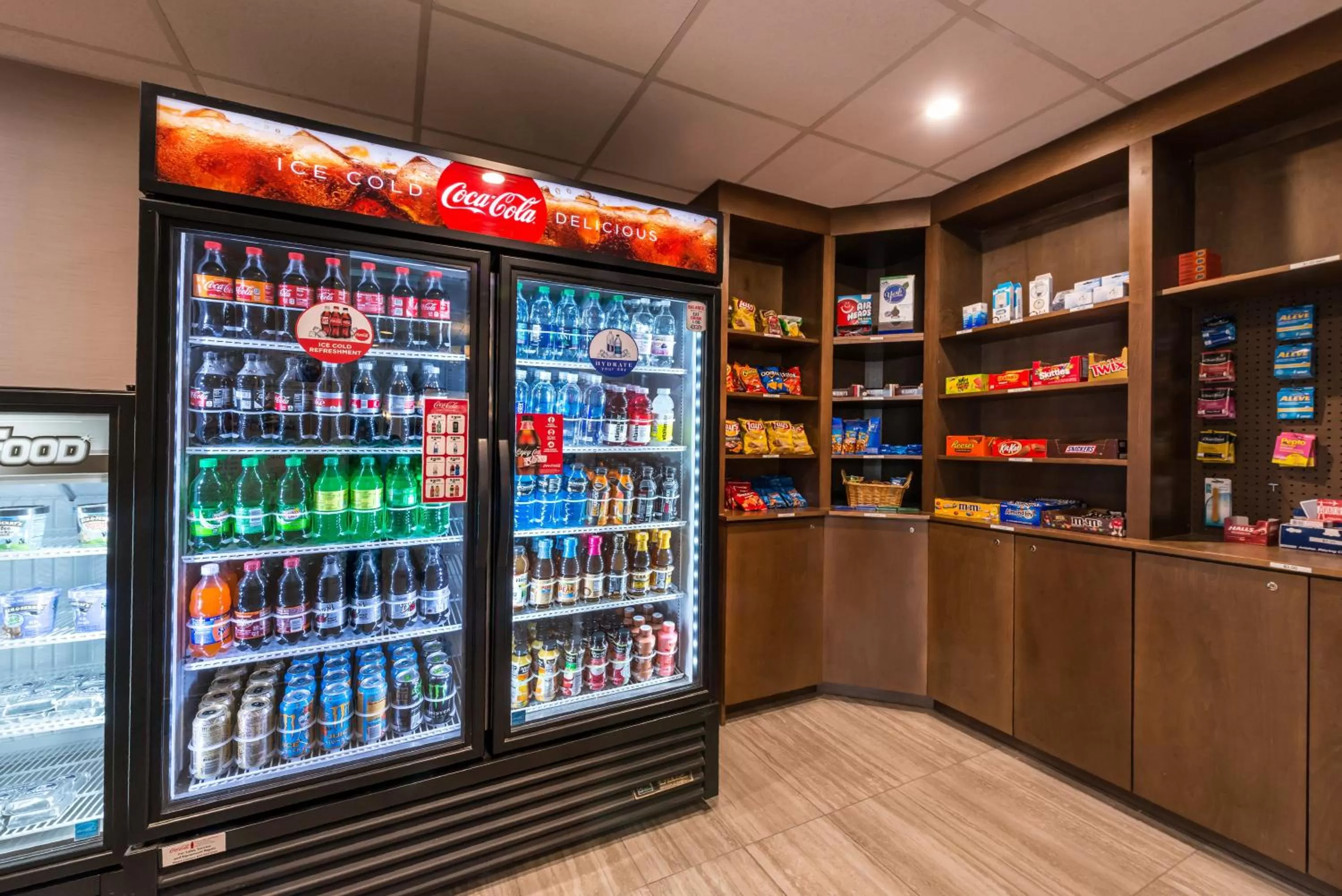 Other, Supermarket/Shops in Holiday Inn Concord Downtown, an IHG Hotel