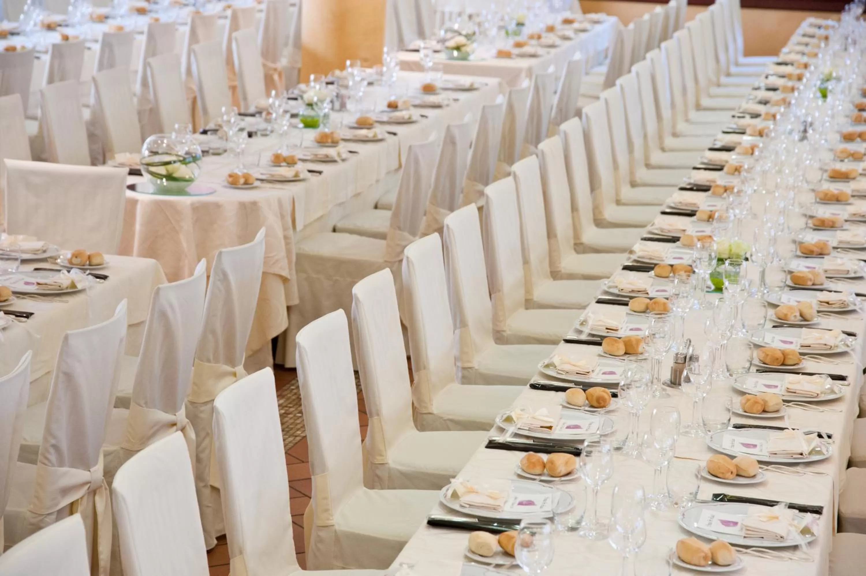 Restaurant/places to eat in Hotel 2 Magnolie