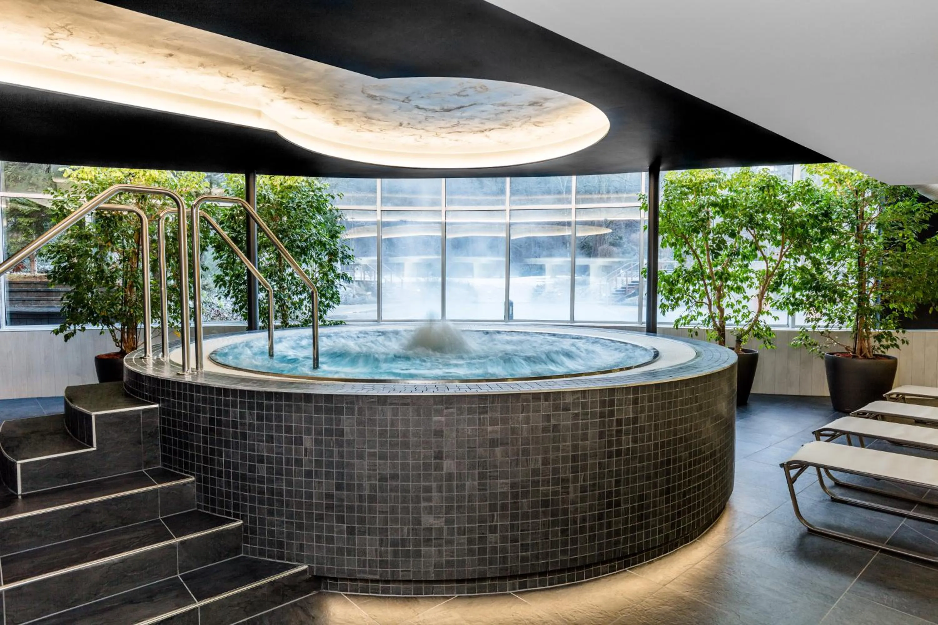 Swimming pool in Hotel Warmbaderhof