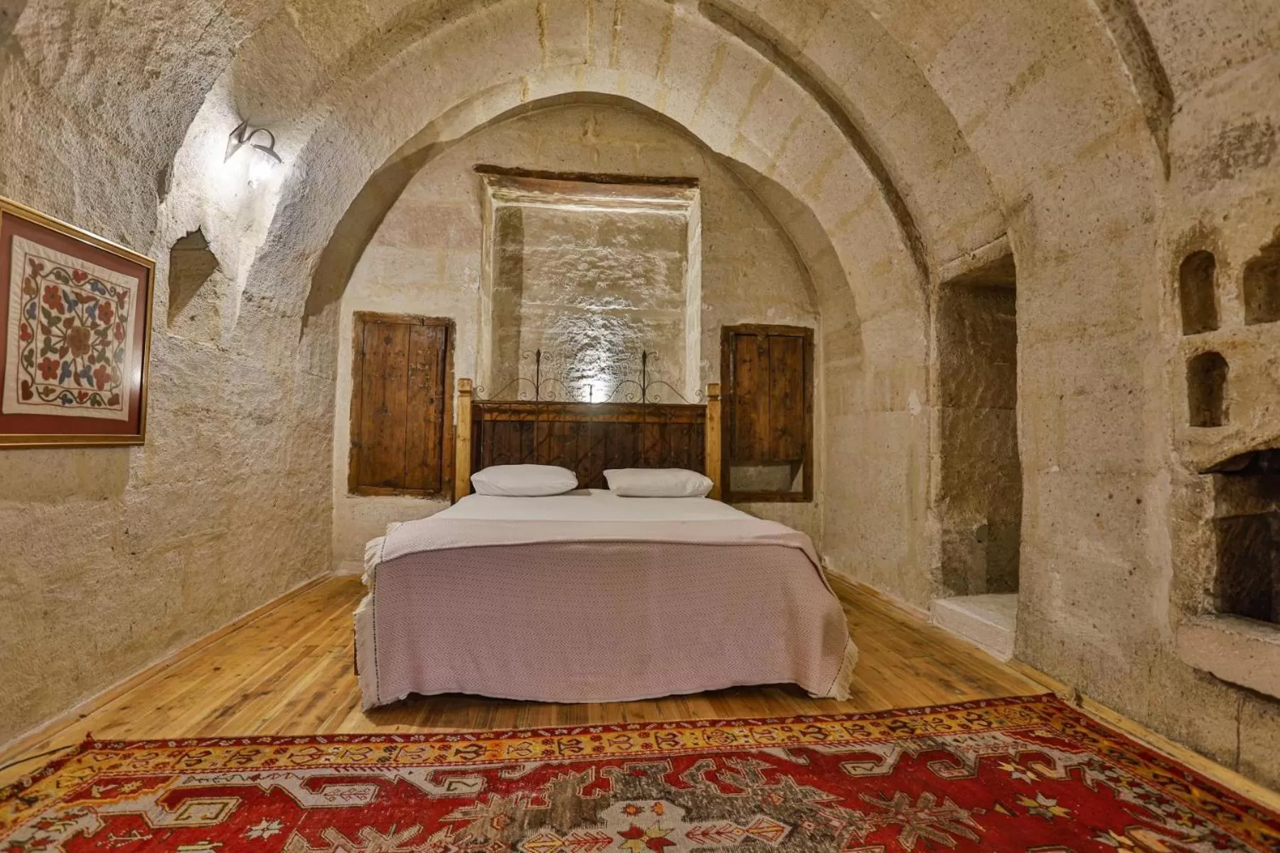 Bedroom, Bed in Kookaburra Hotel