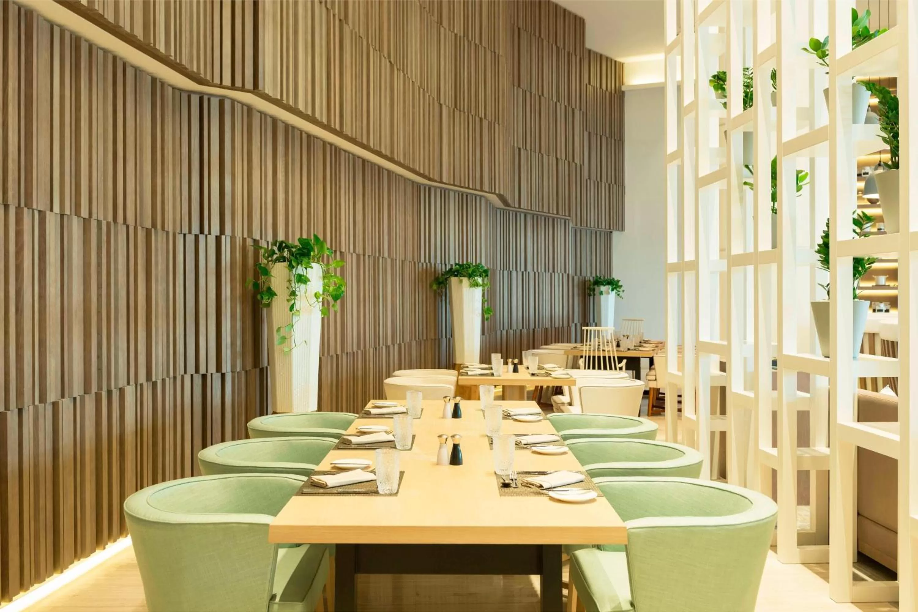 Restaurant/places to eat in Le Royal Meridien Beach Resort & Spa Dubai