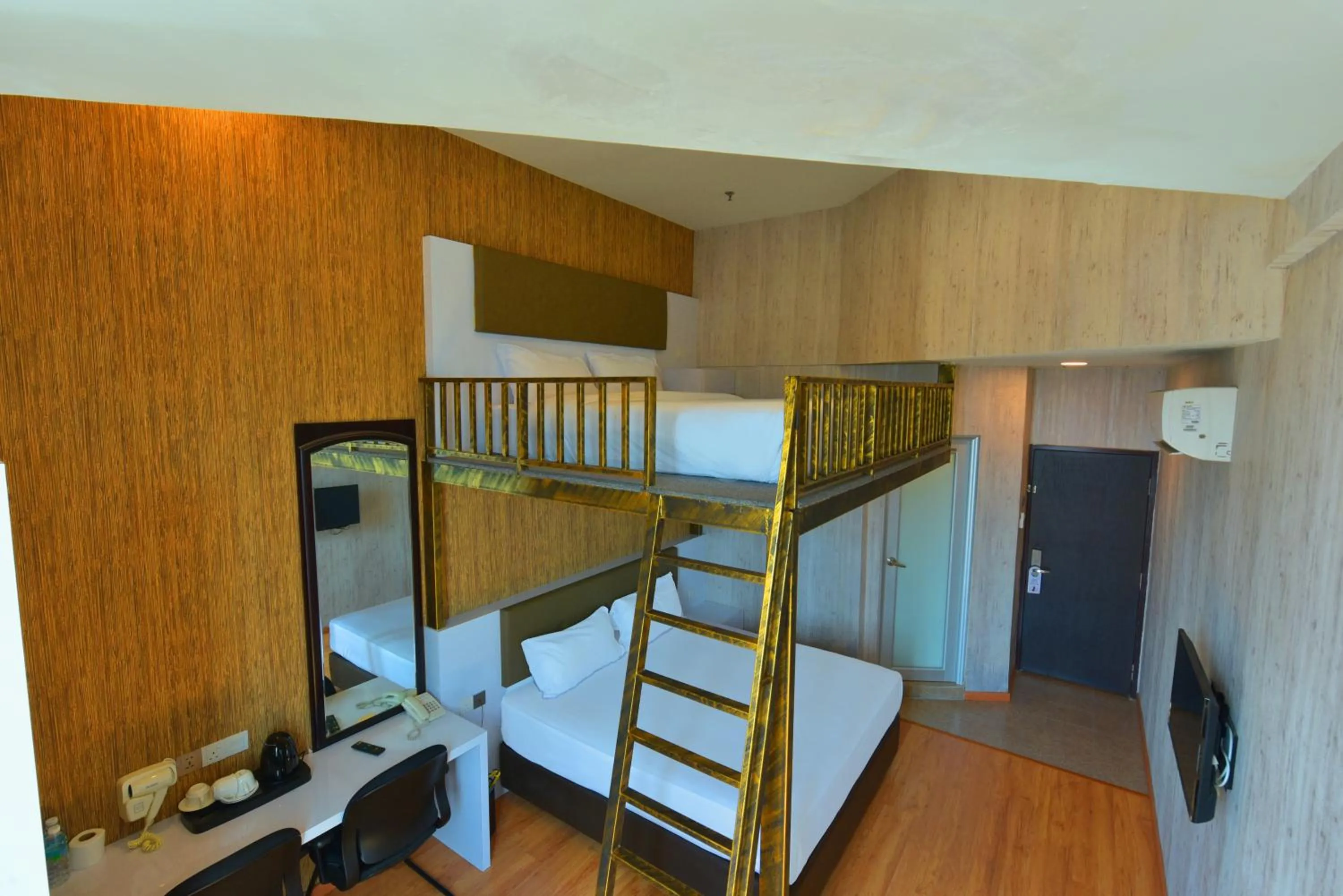 Bedroom, Bed in Townhouse OAK Hotel Holmes Johor Jaya