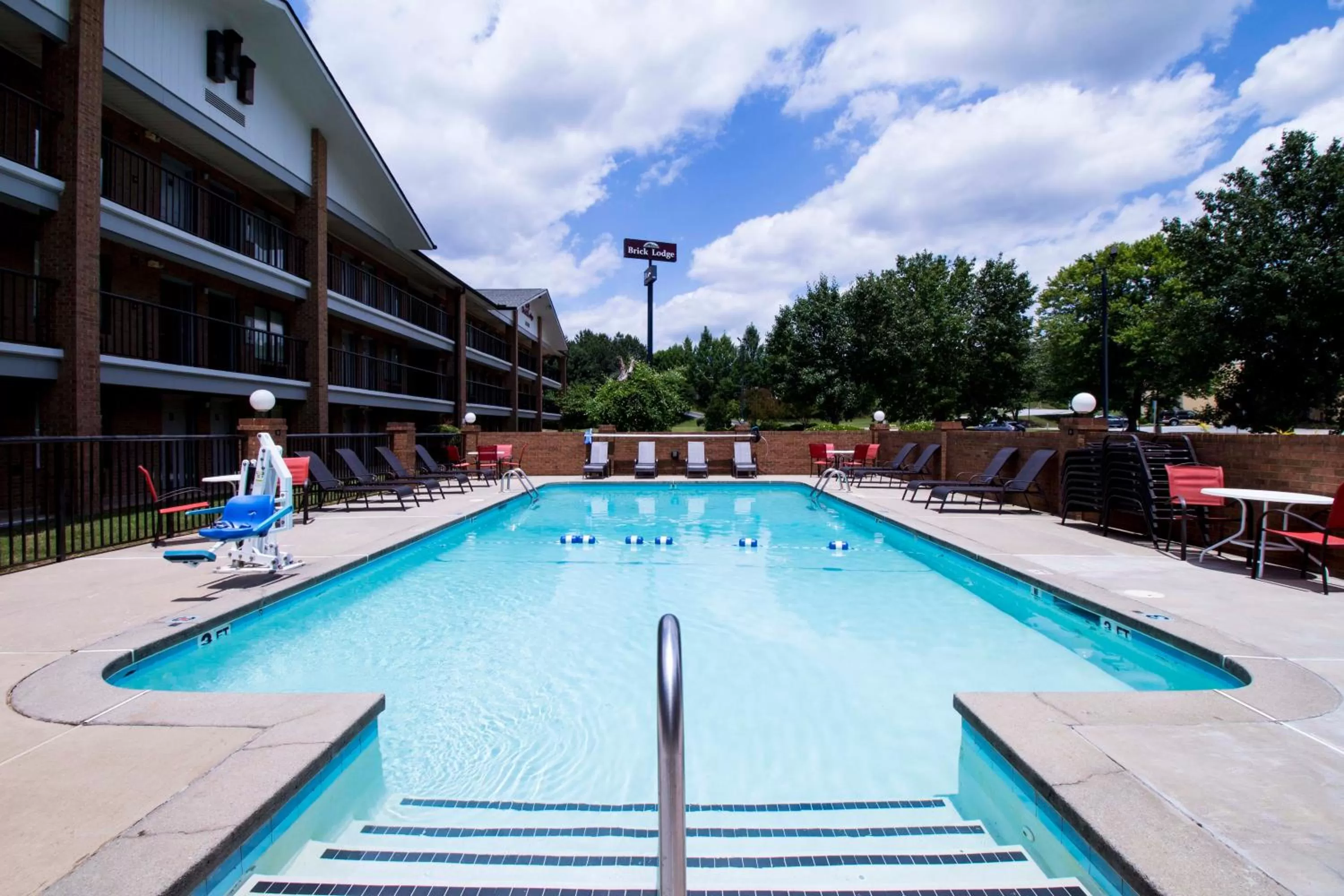 Swimming pool in Brick Lodge Atlanta/Norcross