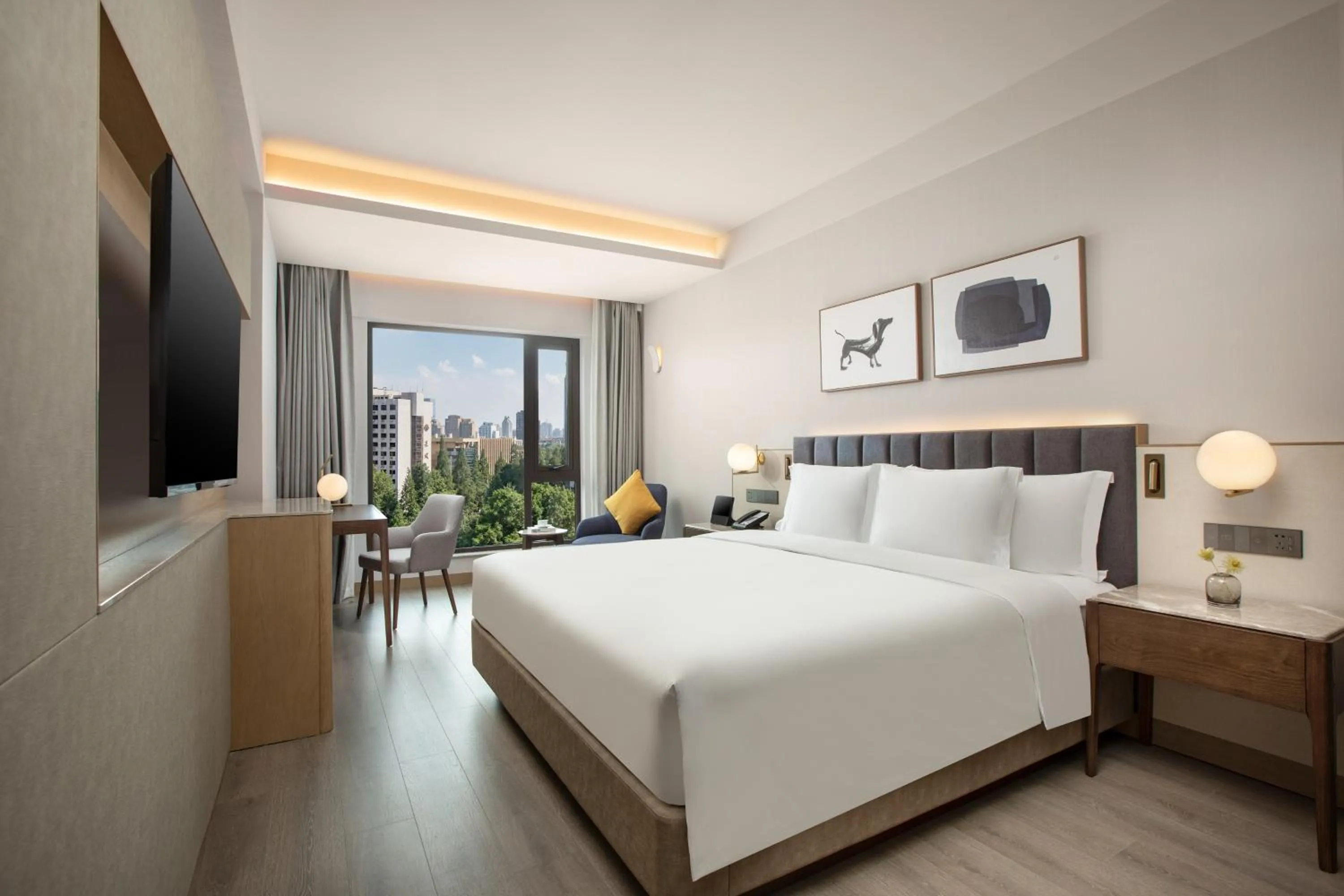 Photo of the whole room, Bed in voco Nanjing Oriental Pearl