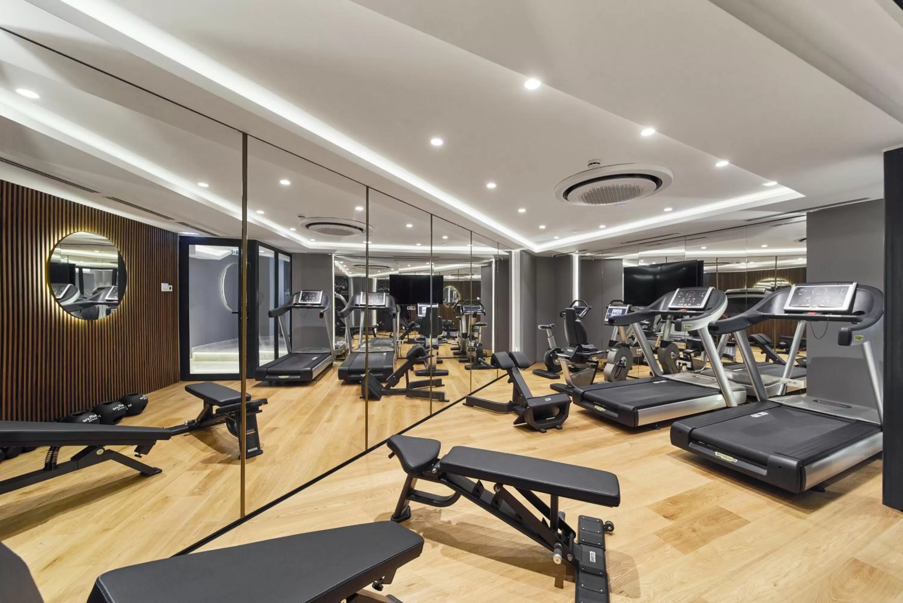 Fitness centre/facilities in La Fleur Boutique Hotel