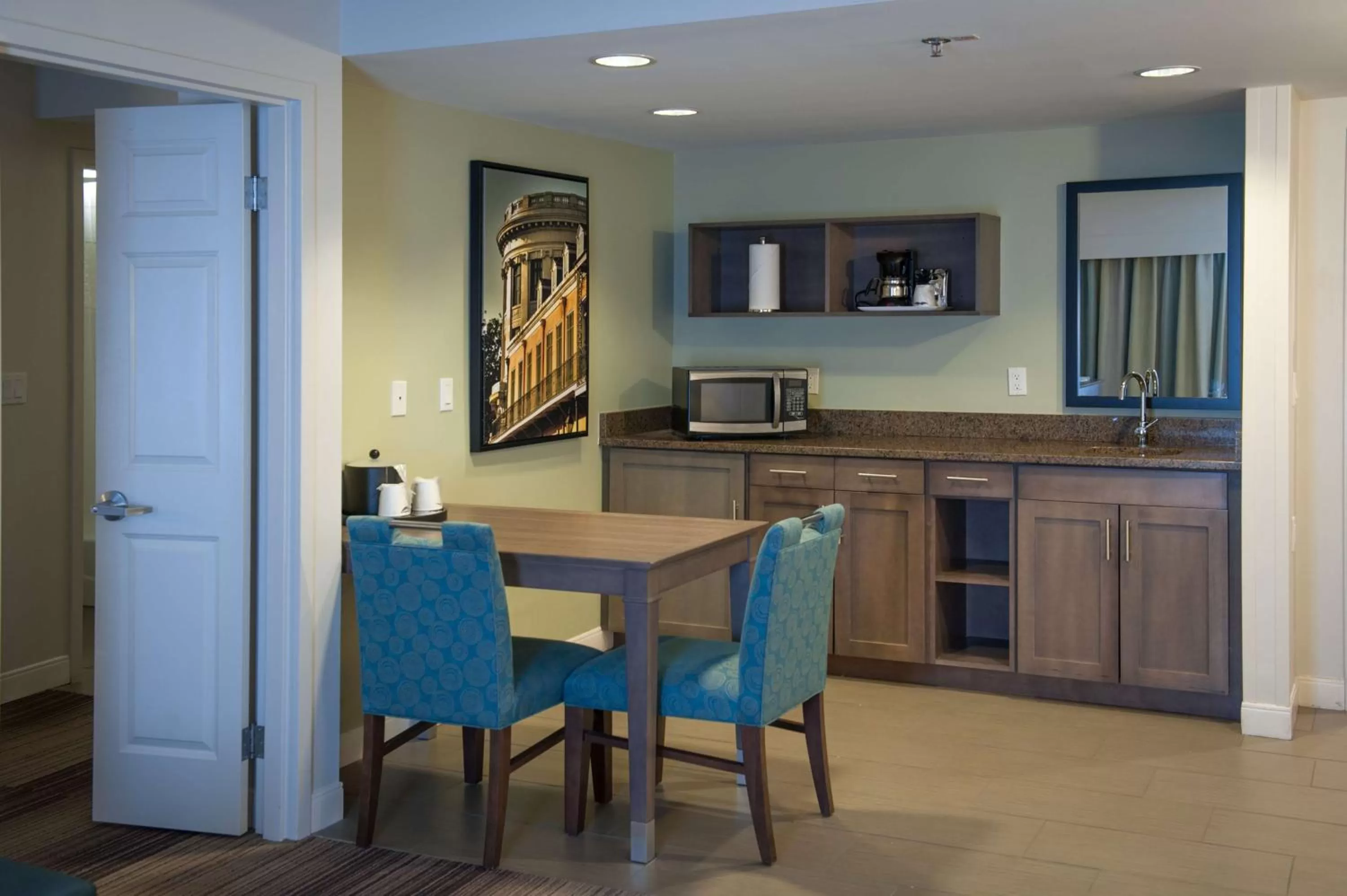 Bed in Hampton Inn & Suites New Orleans/Elmwood