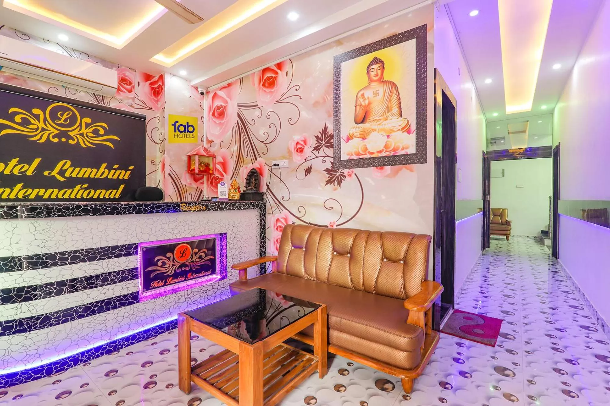 Lobby or reception in FabHotel Lumbini International - Nr Sarnath Museum