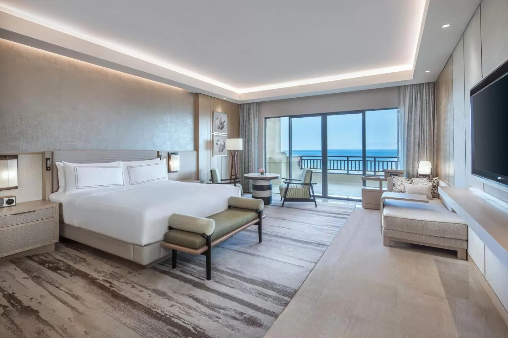Photo of the whole room, Bed in The Ritz-Carlton Sanya, Yalong Bay