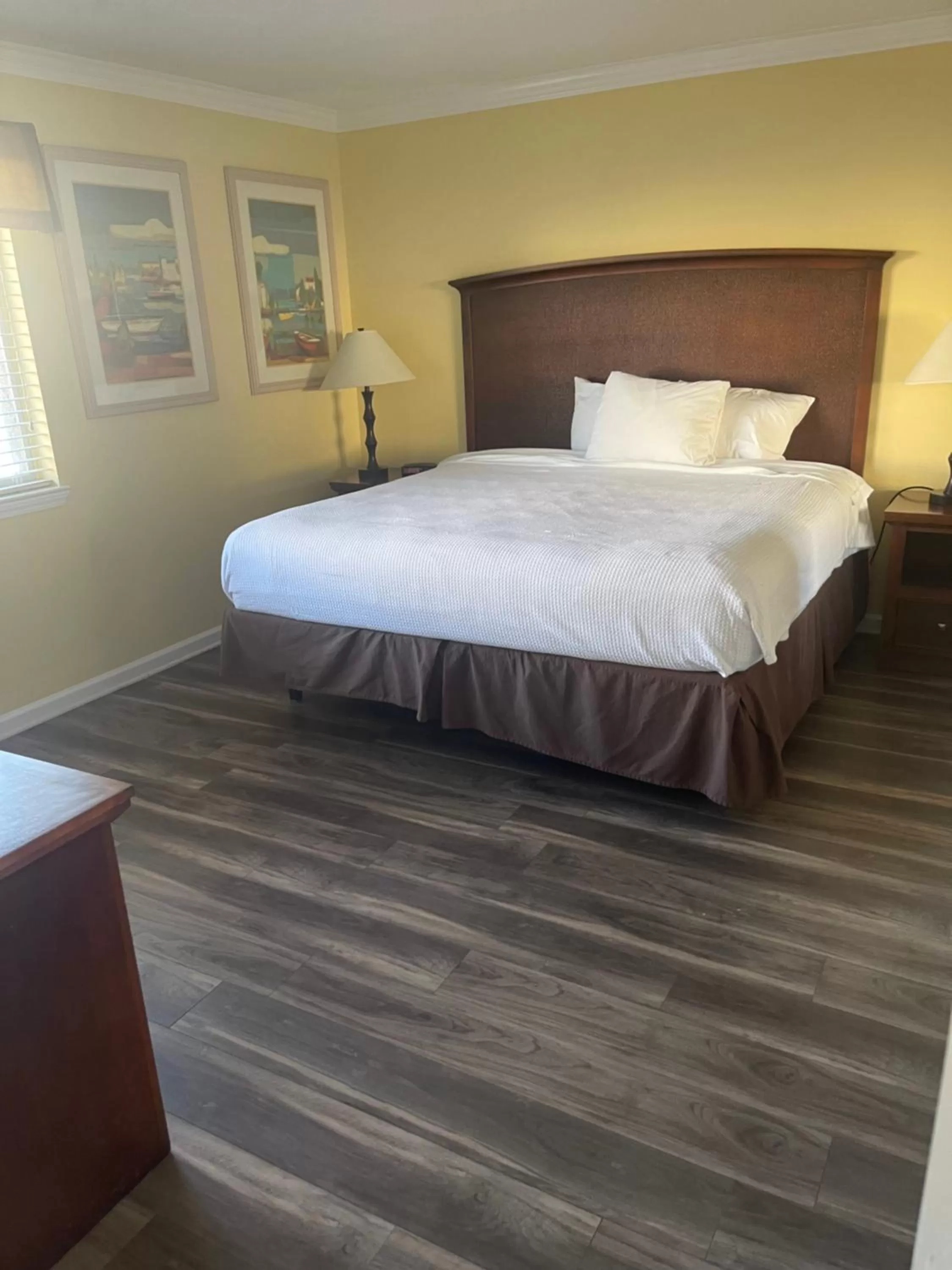 Bed in Club Destin Condos