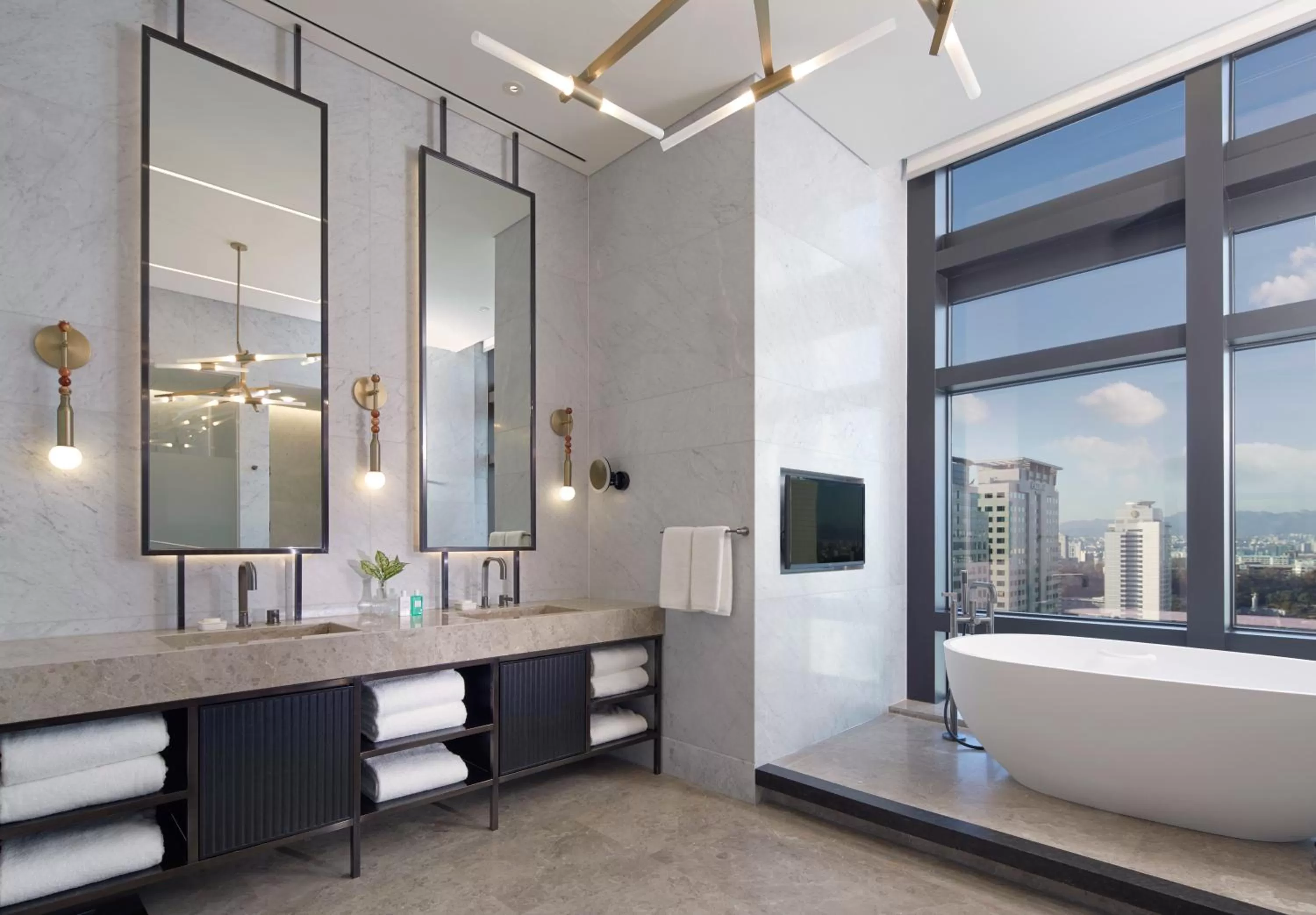 Bedroom in Grand InterContinental Seoul Parnas by IHG