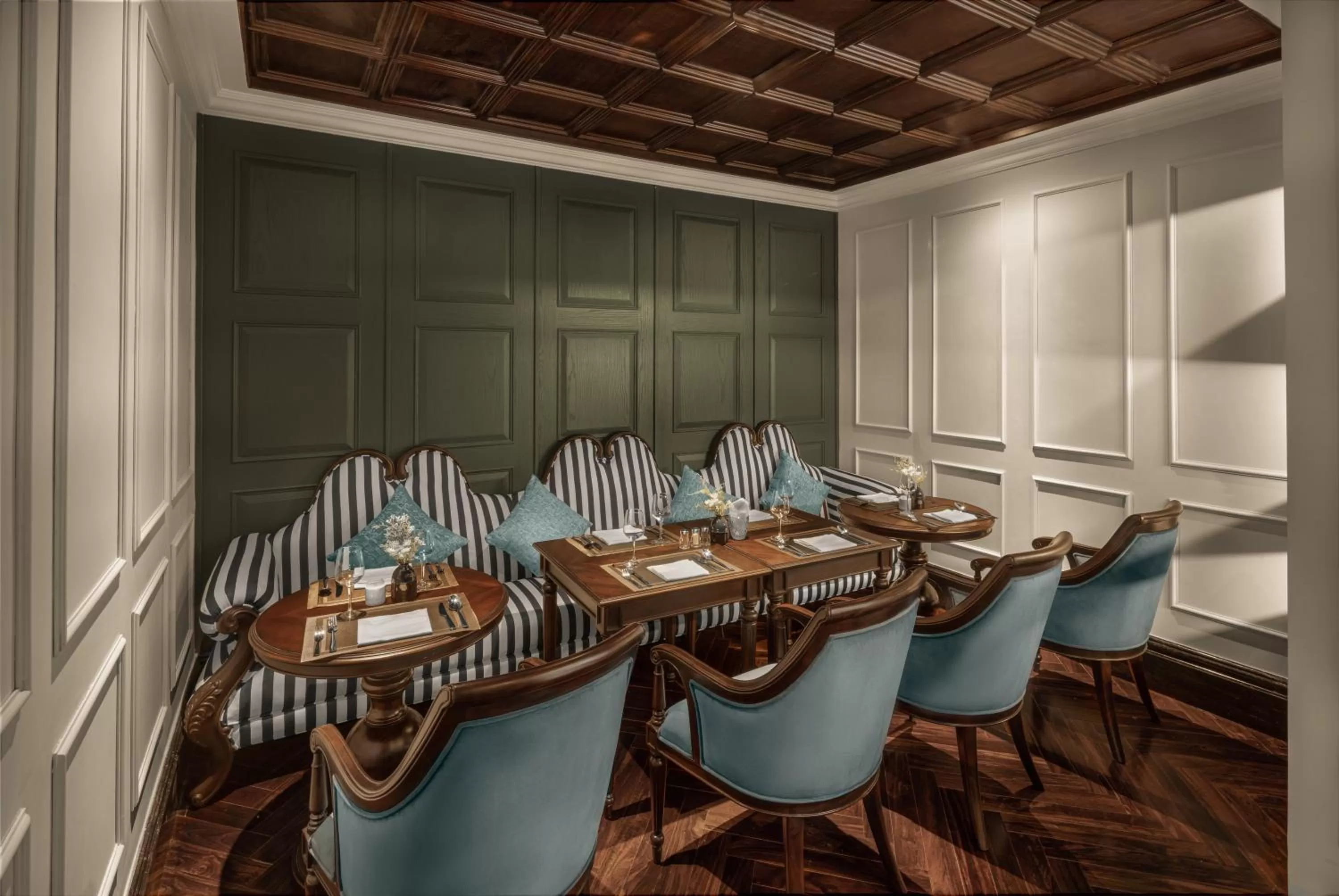 Restaurant/places to eat in Meritel Hanoi