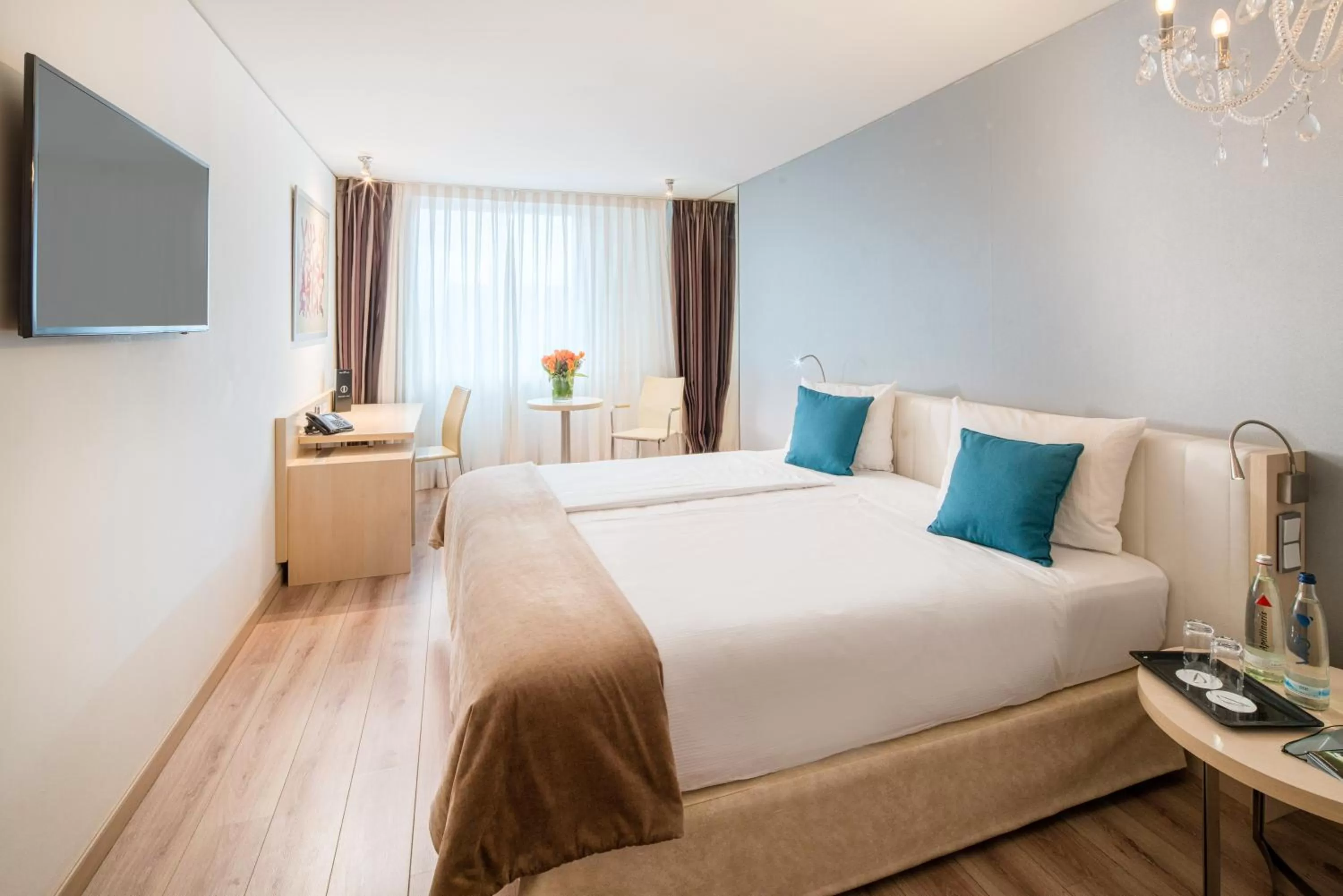 View (from property/room), Bed in Abba Berlin Hotel