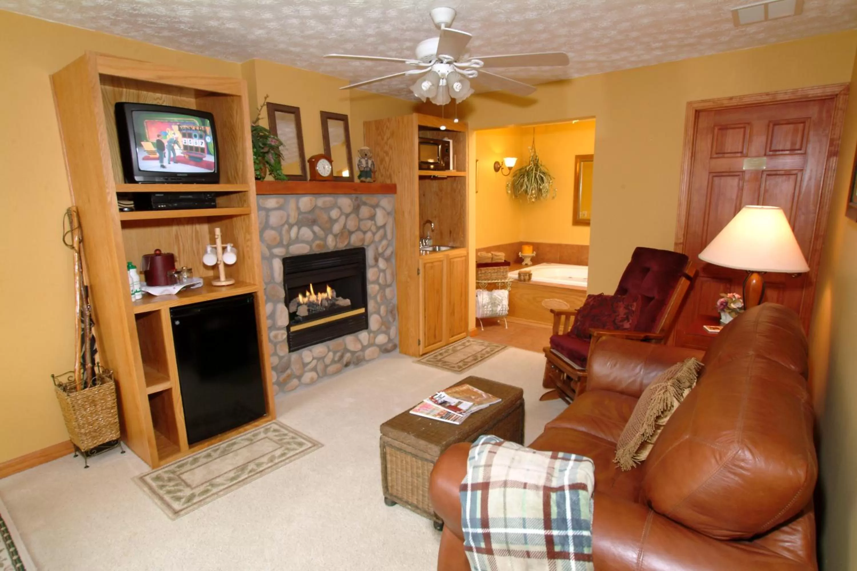 Seating Area in Berry Springs Lodge