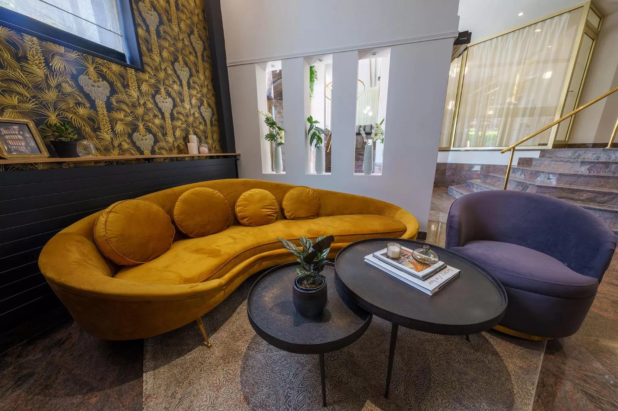 Living room in Best Western Plus Le Picardy