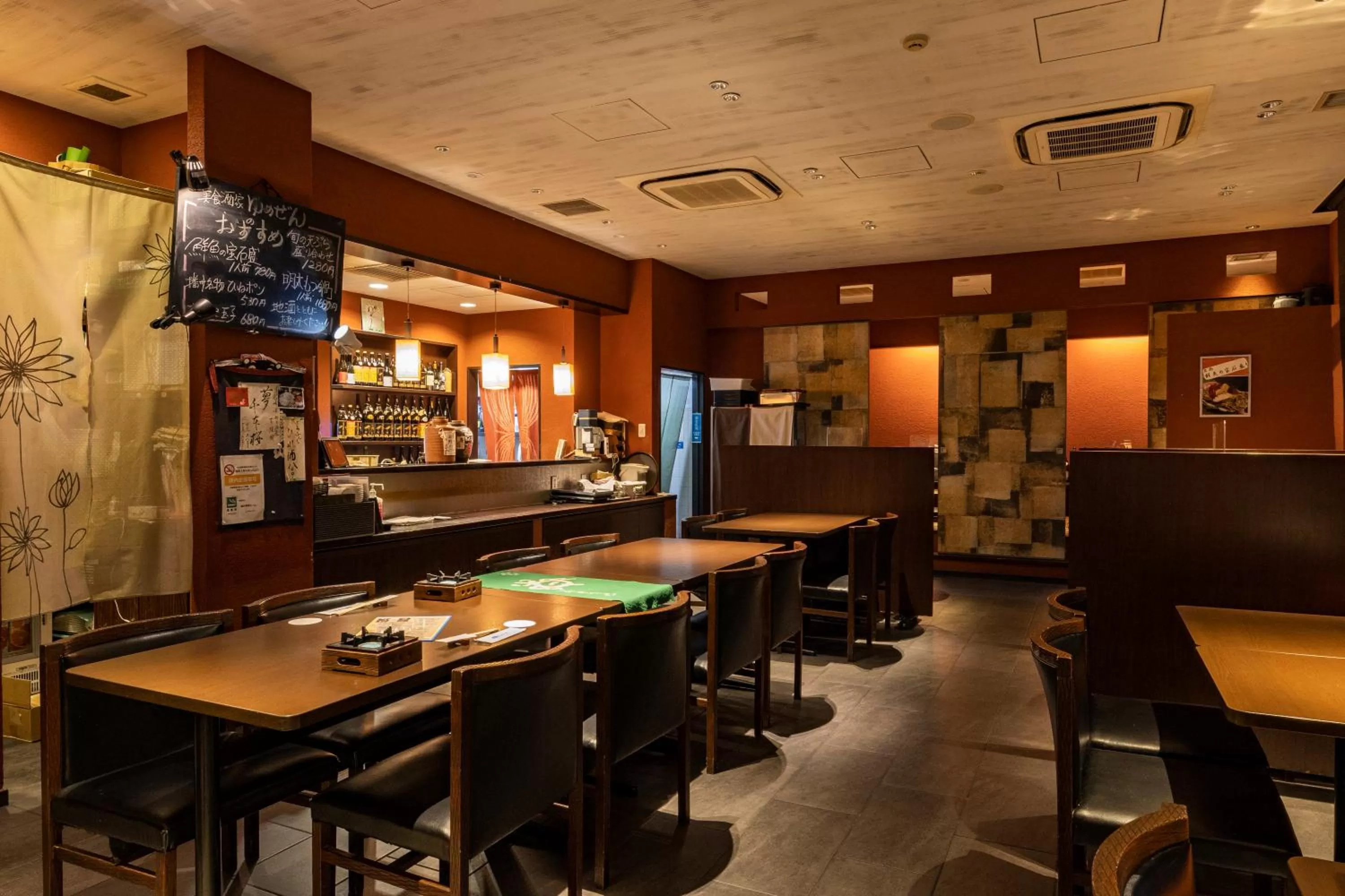 Restaurant/places to eat in KOKO HOTEL Himeji Castle - formerly Hotel Wing International Himeji