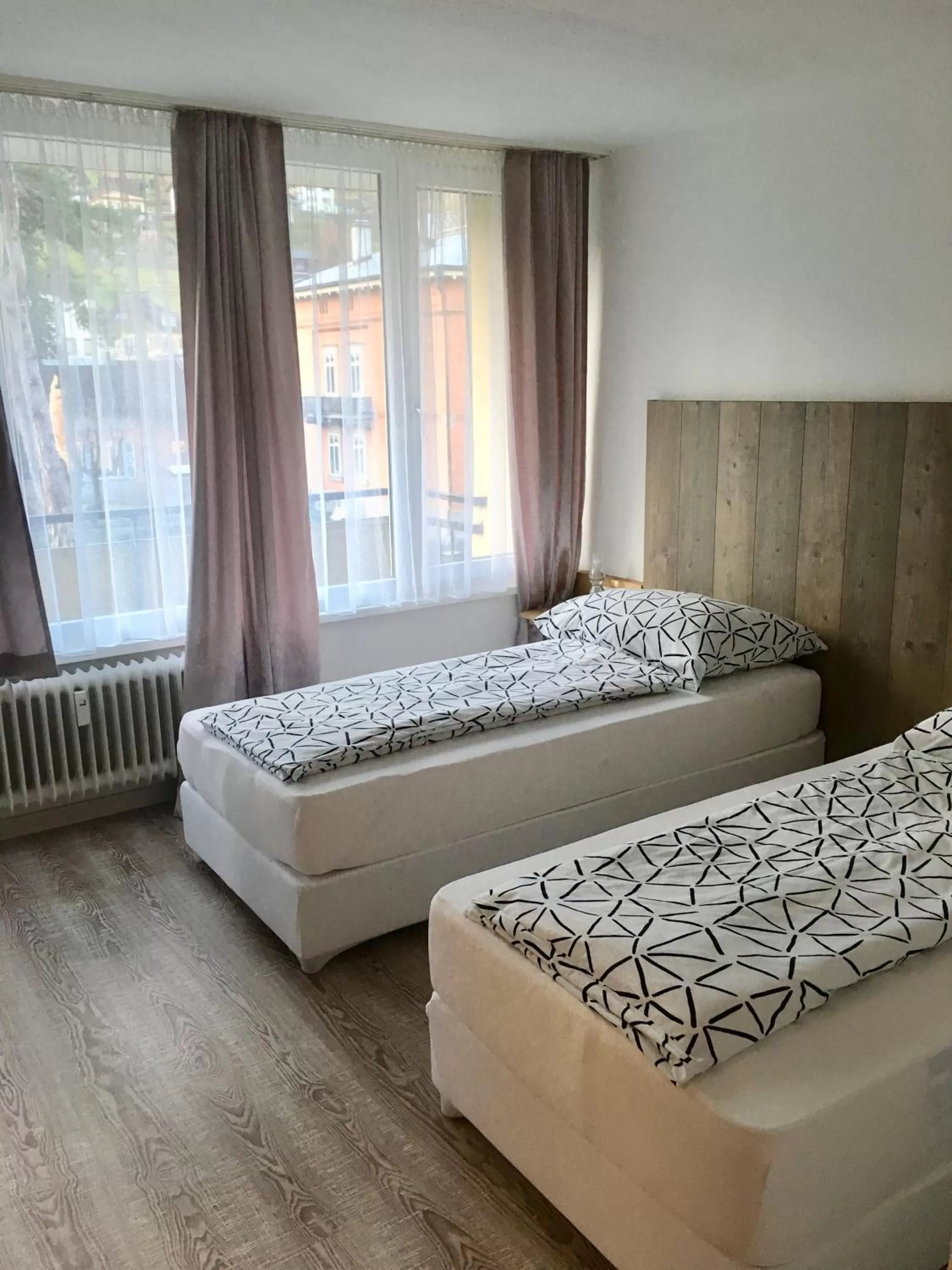 Other, Bed in Hotel am Bahnhof