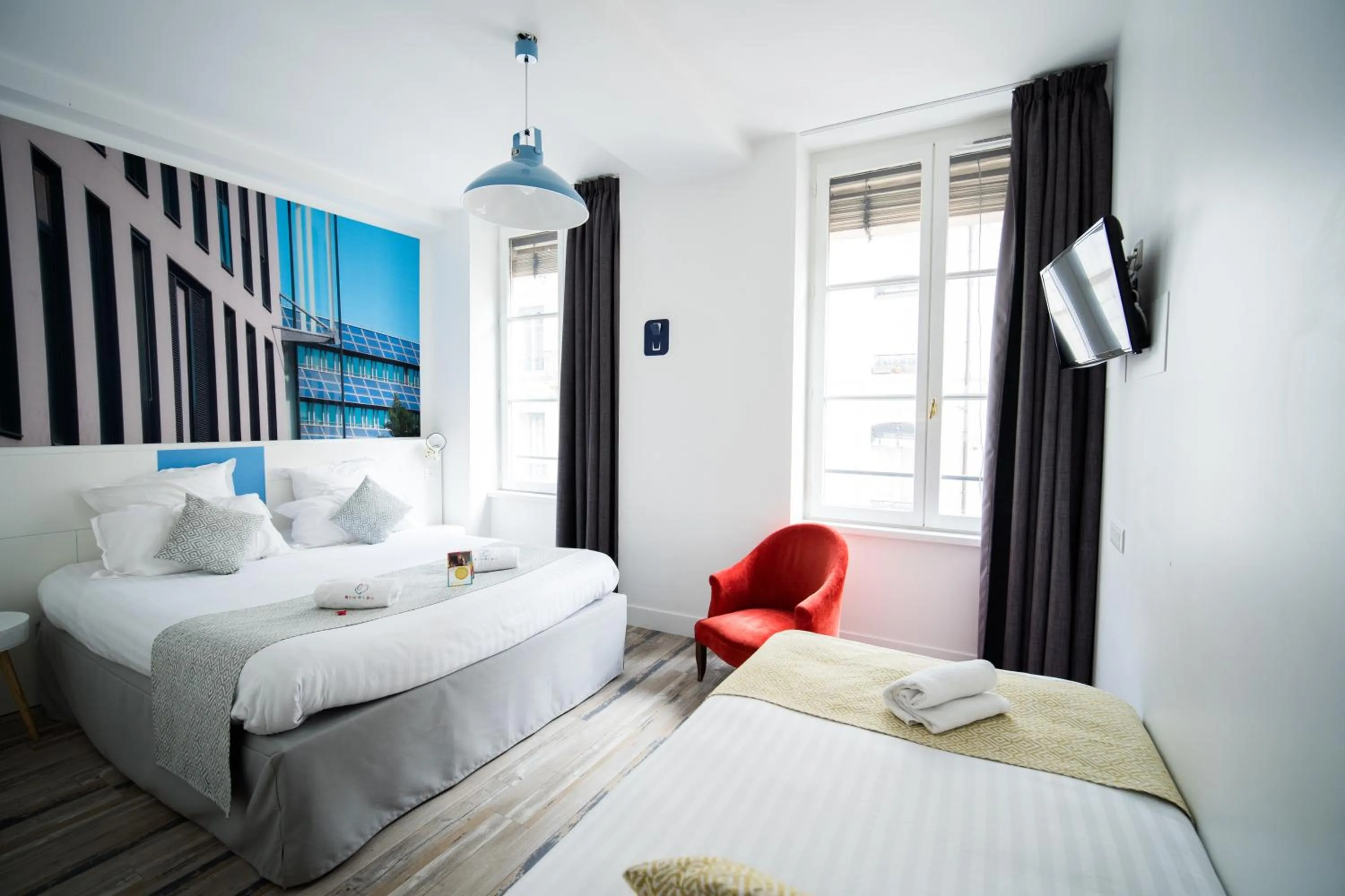 Bed in Hôtel du Simplon