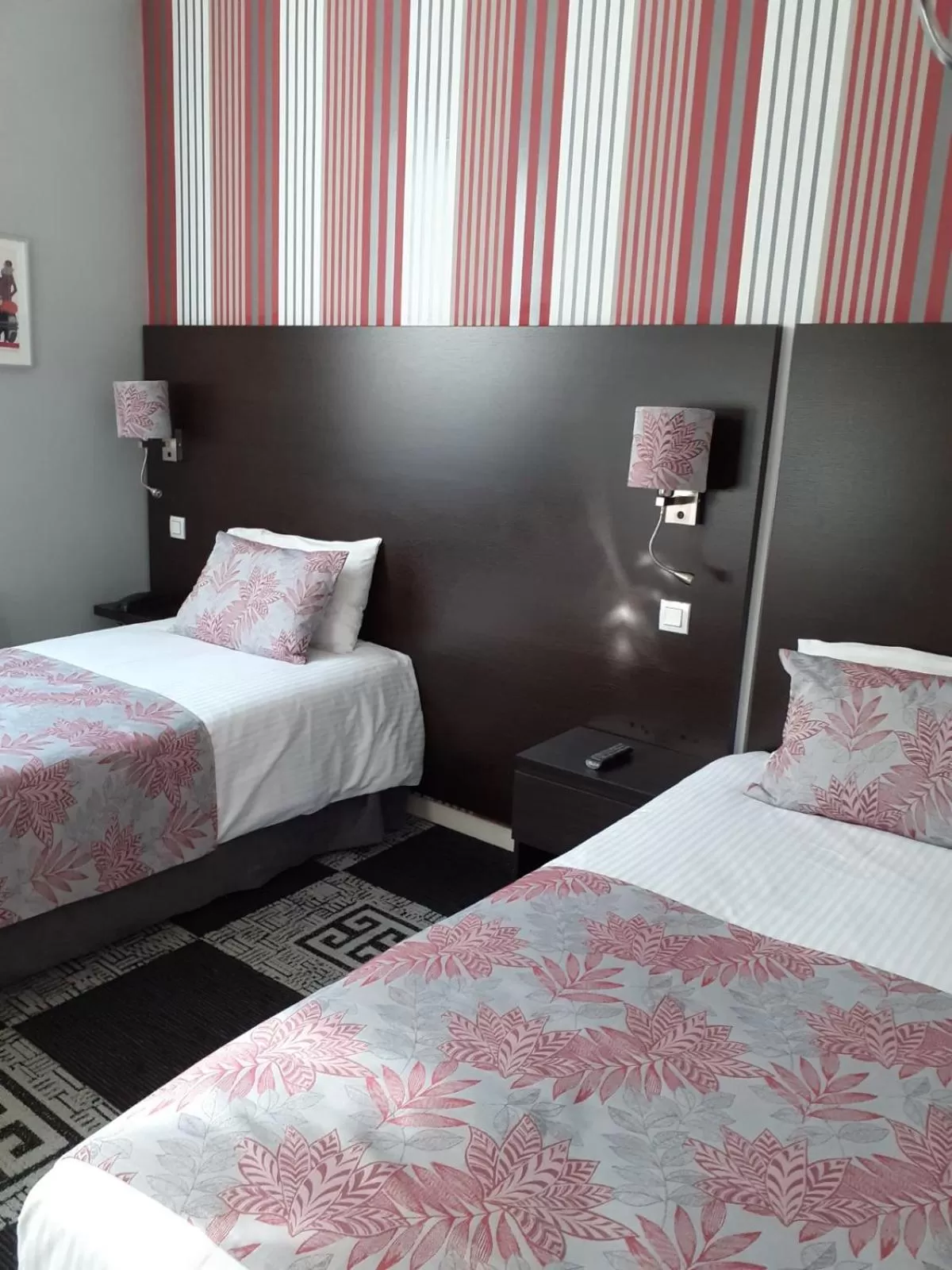 Bedroom, Bed in Logis Hotel - Le Charleston