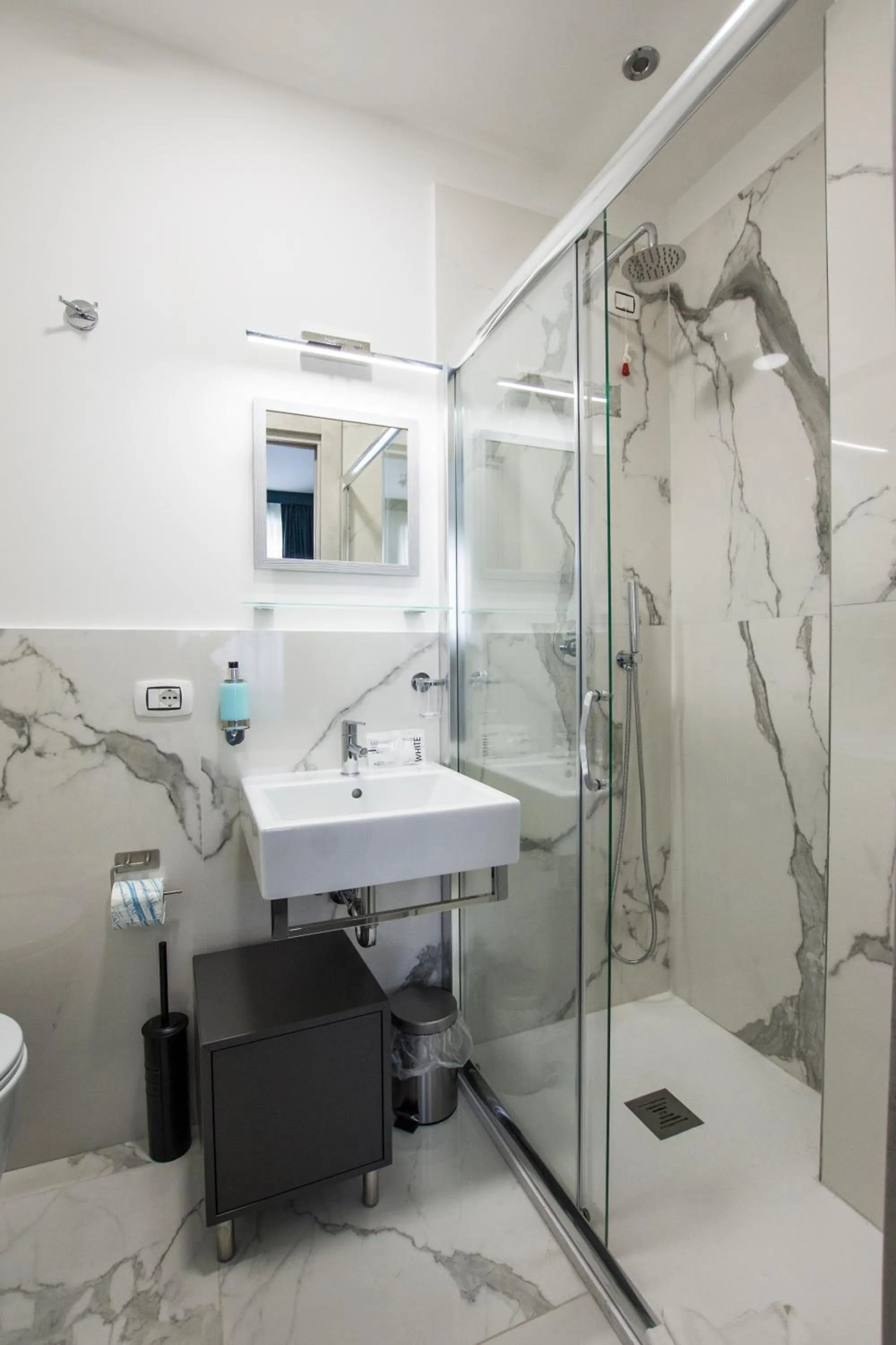 Bathroom in Regolo Rooms Vaticano