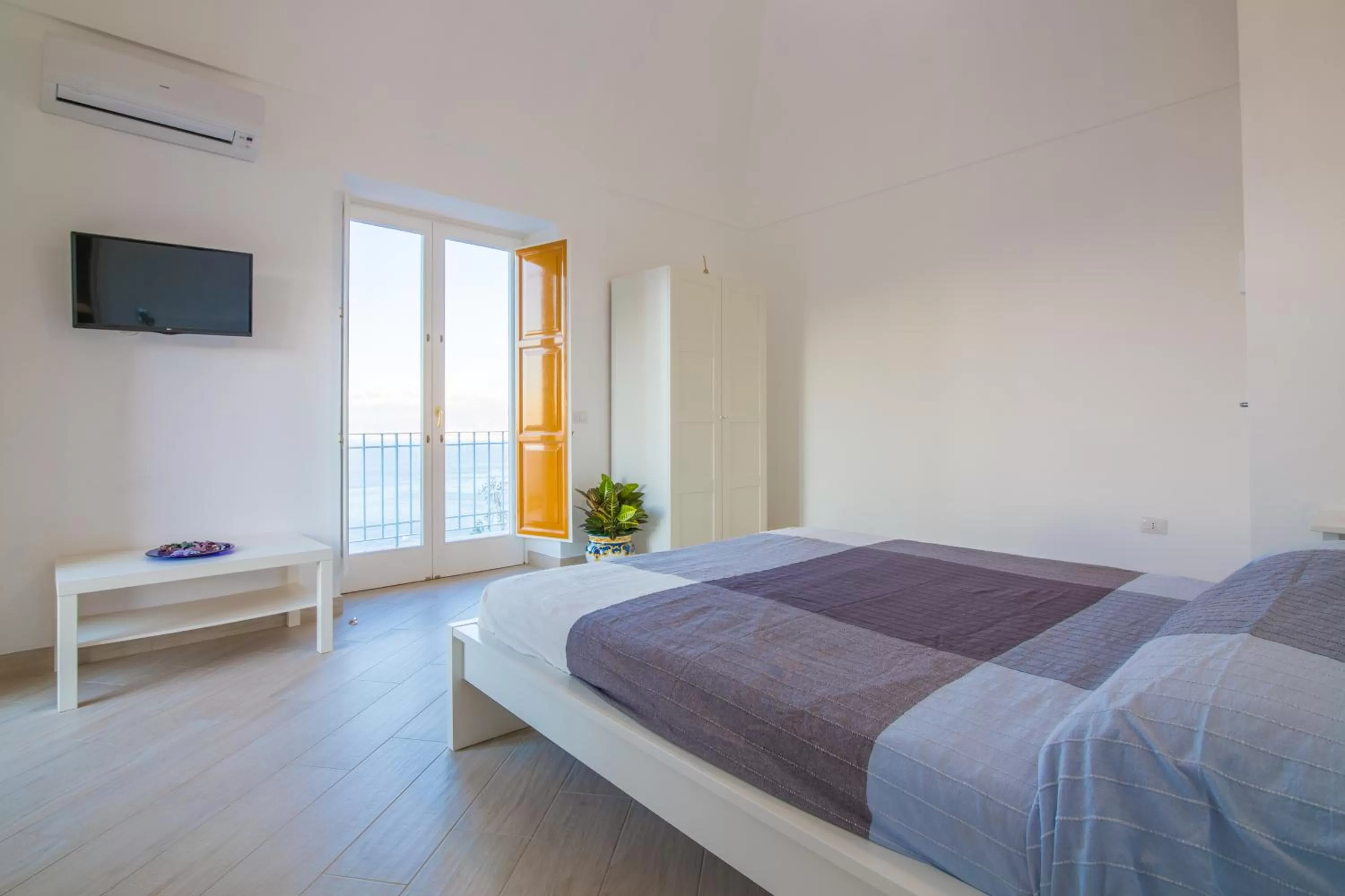 Bedroom, Bed in Villa Mariagiovanna