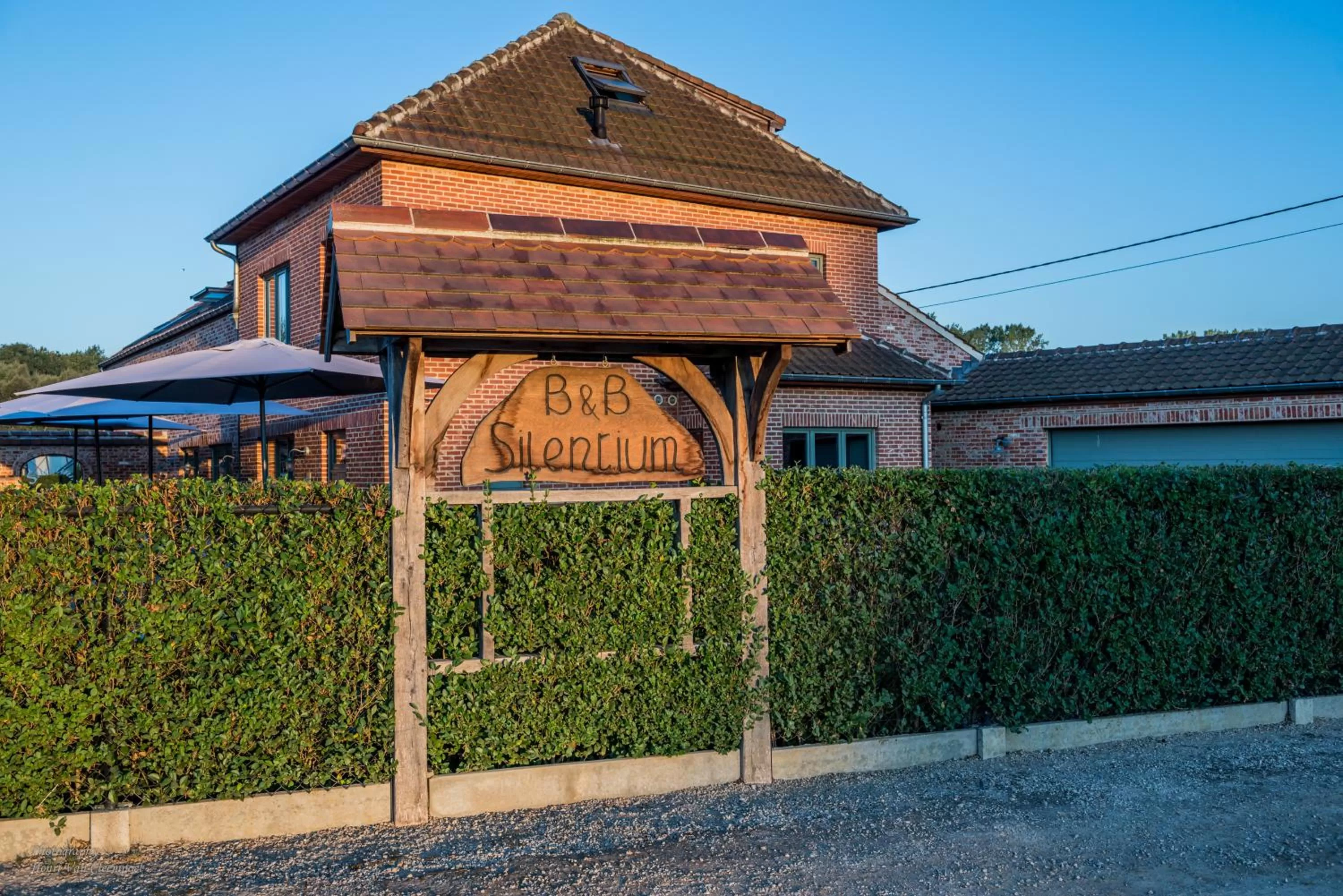 Property logo or sign in B&B Silentium