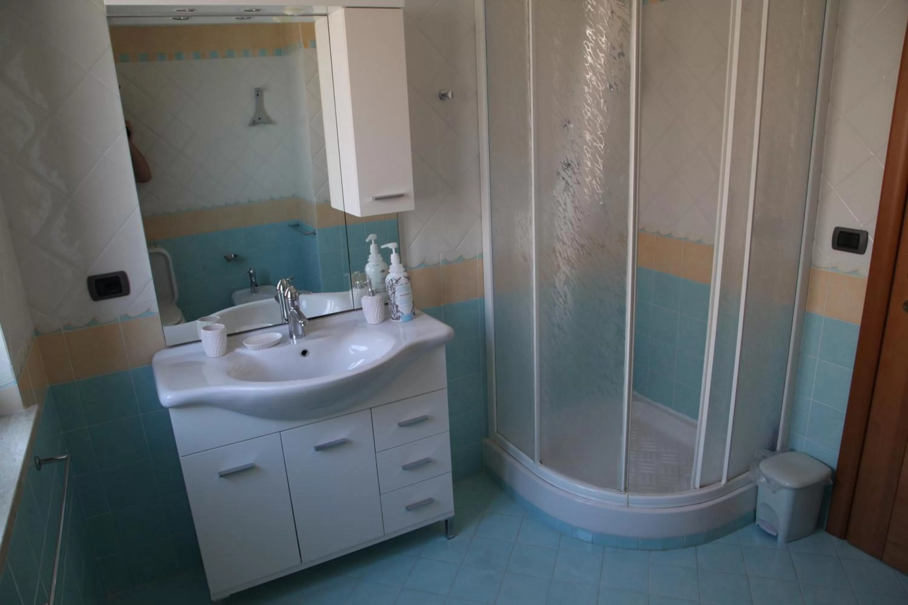 Shower in La Collina Capo d'Orlando