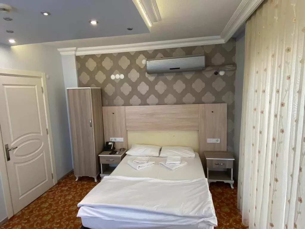 Photo of the whole room, Bed in Sakran Hotel