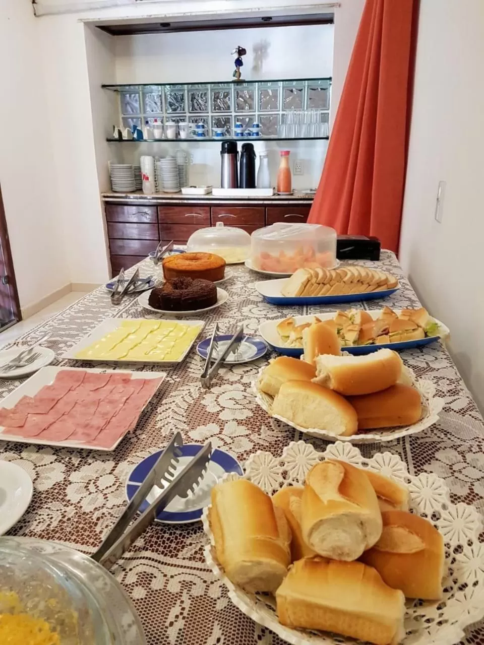 Breakfast in Pousada Italia