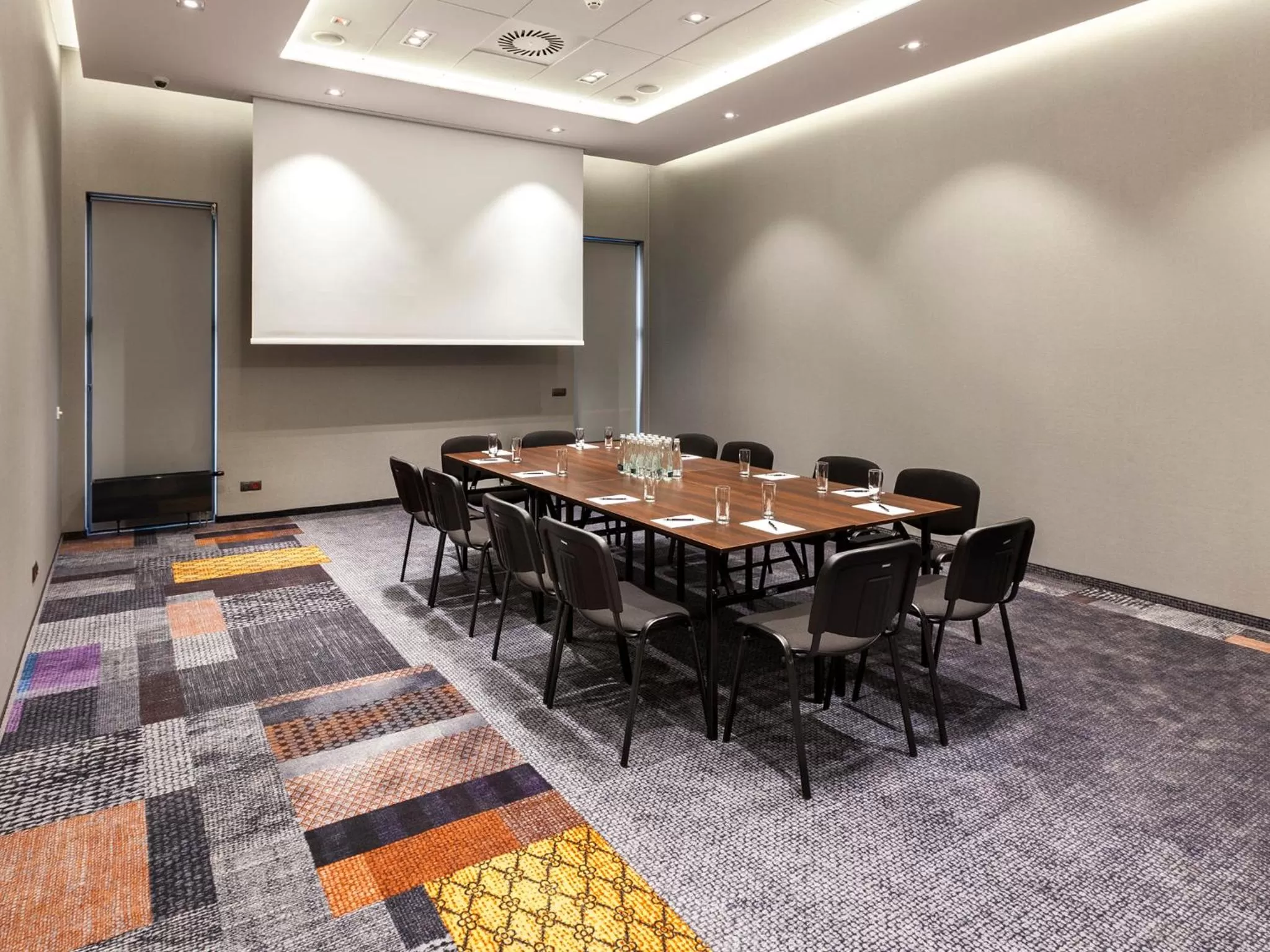 Business facilities in Hotel Sadova