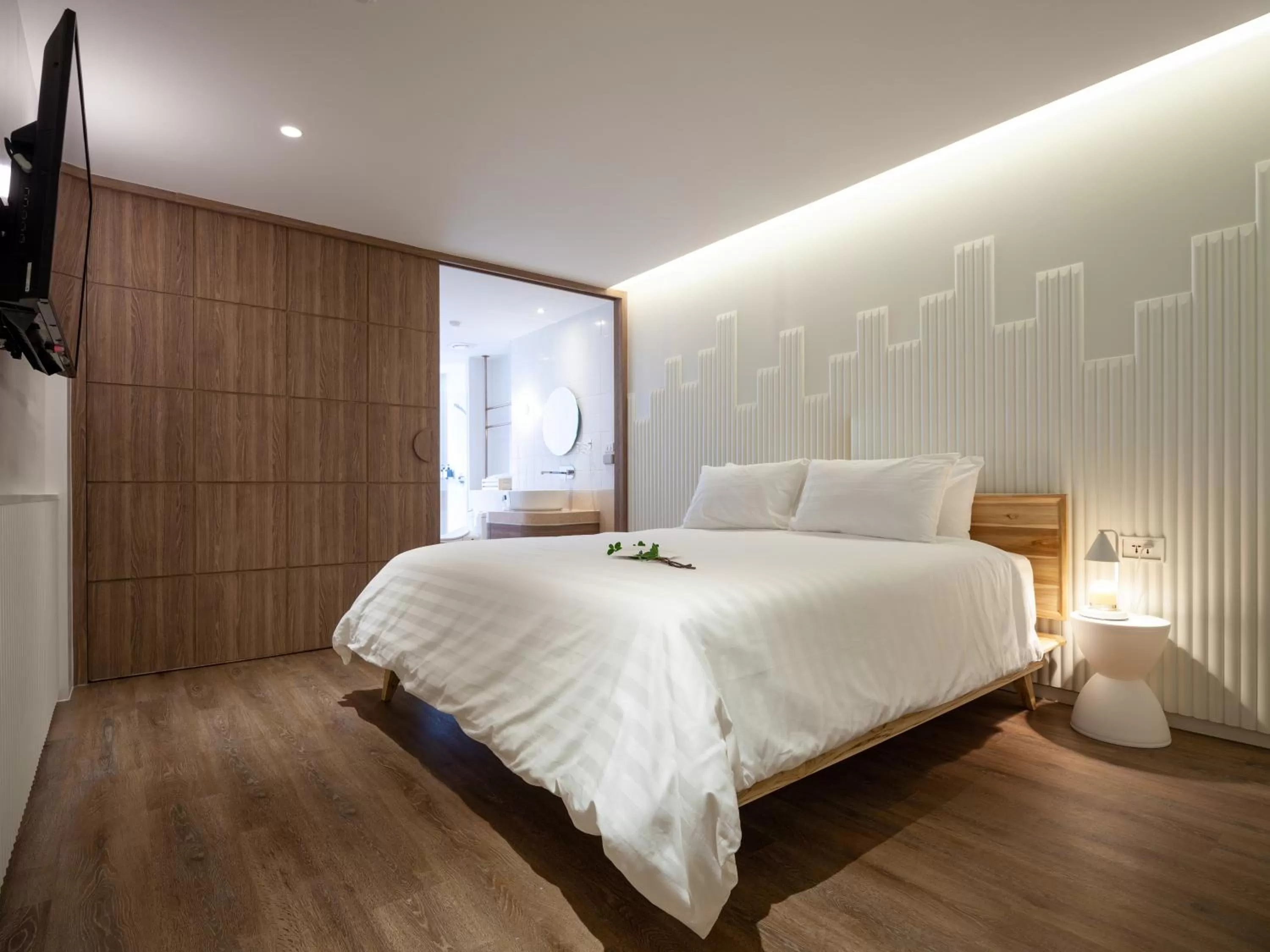 Photo of the whole room, Bed in Bonsai Hotel Bangkok