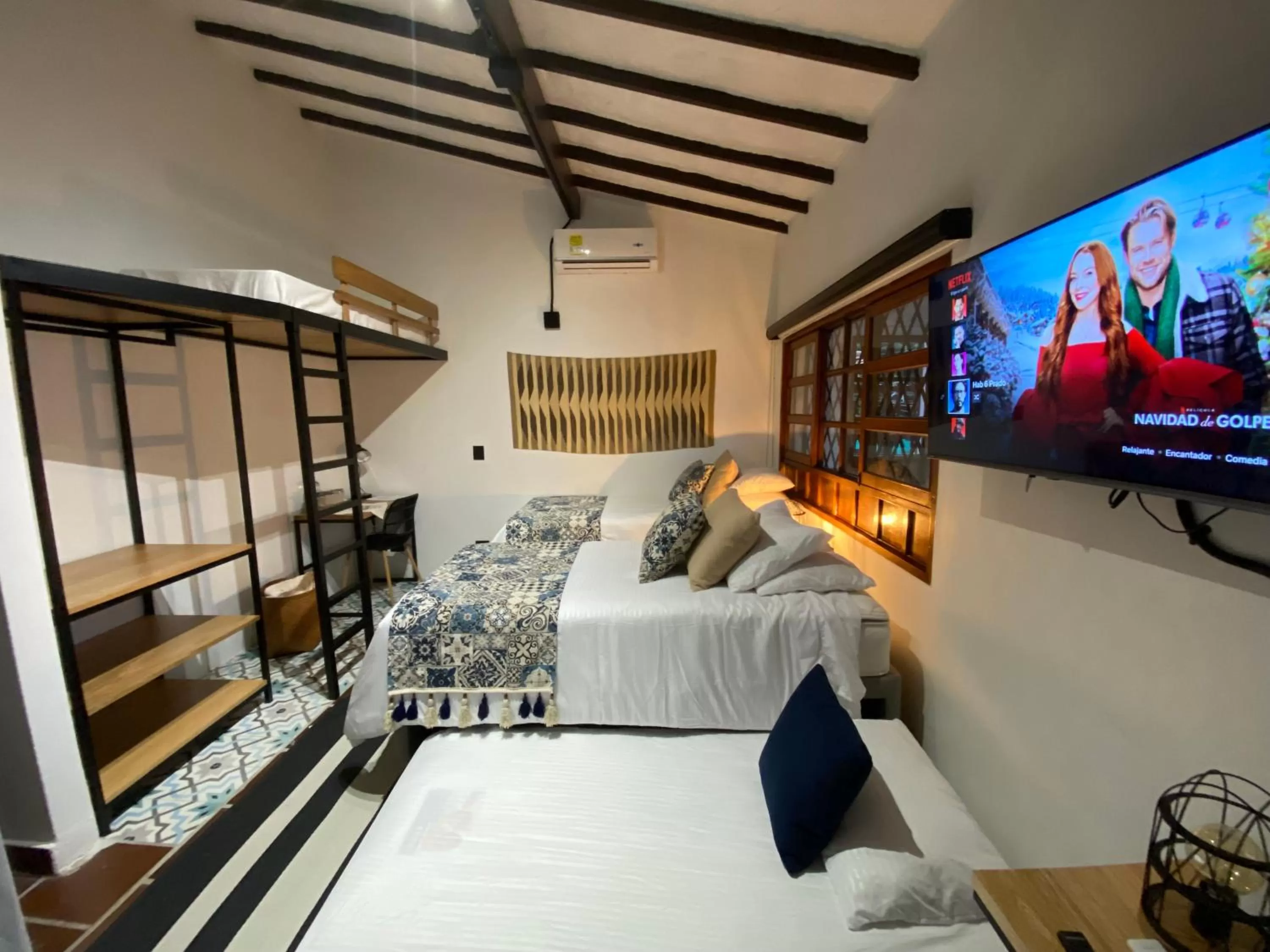 Photo of the whole room, Bed in Casa Medallo