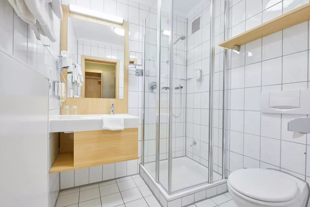 Bathroom in Hotel Restaurant Clemens-August