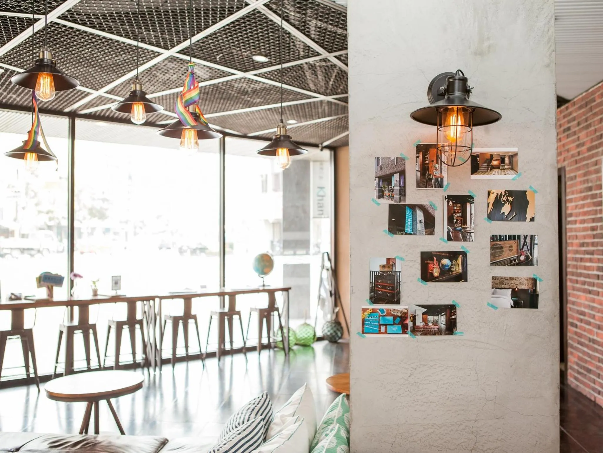 Decorative detail in Khan Hotel